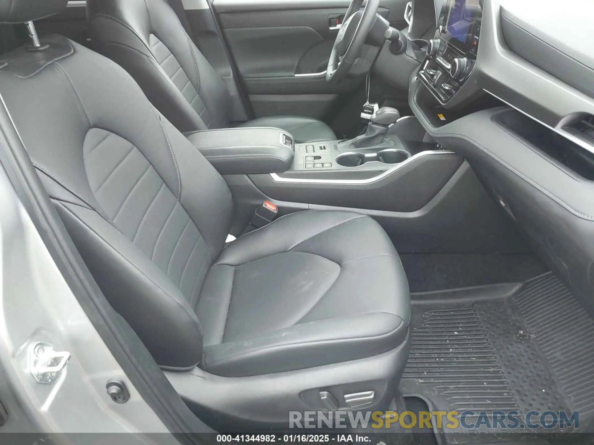 5 fotografías del automóvil dañado 5TDKDRBH3RS532227 TOYOTA HIGHLANDER 2024