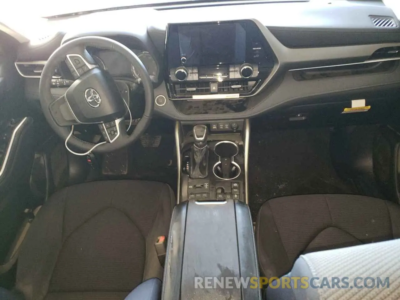 8 fotografías del automóvil dañado 5TDKDRBH3RS565843 TOYOTA HIGHLANDER 2024