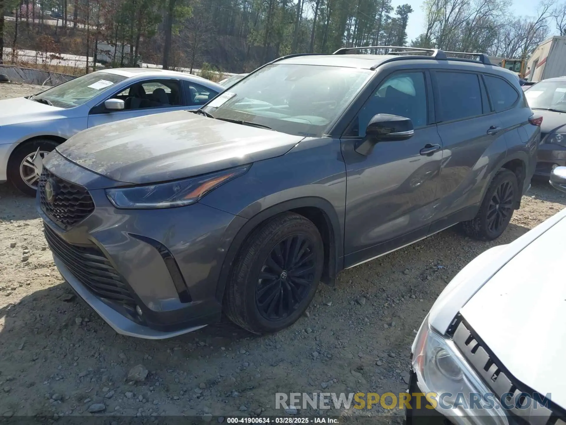 2 fotografías del automóvil dañado 5TDKDRBH4RS530311 TOYOTA HIGHLANDER 2024