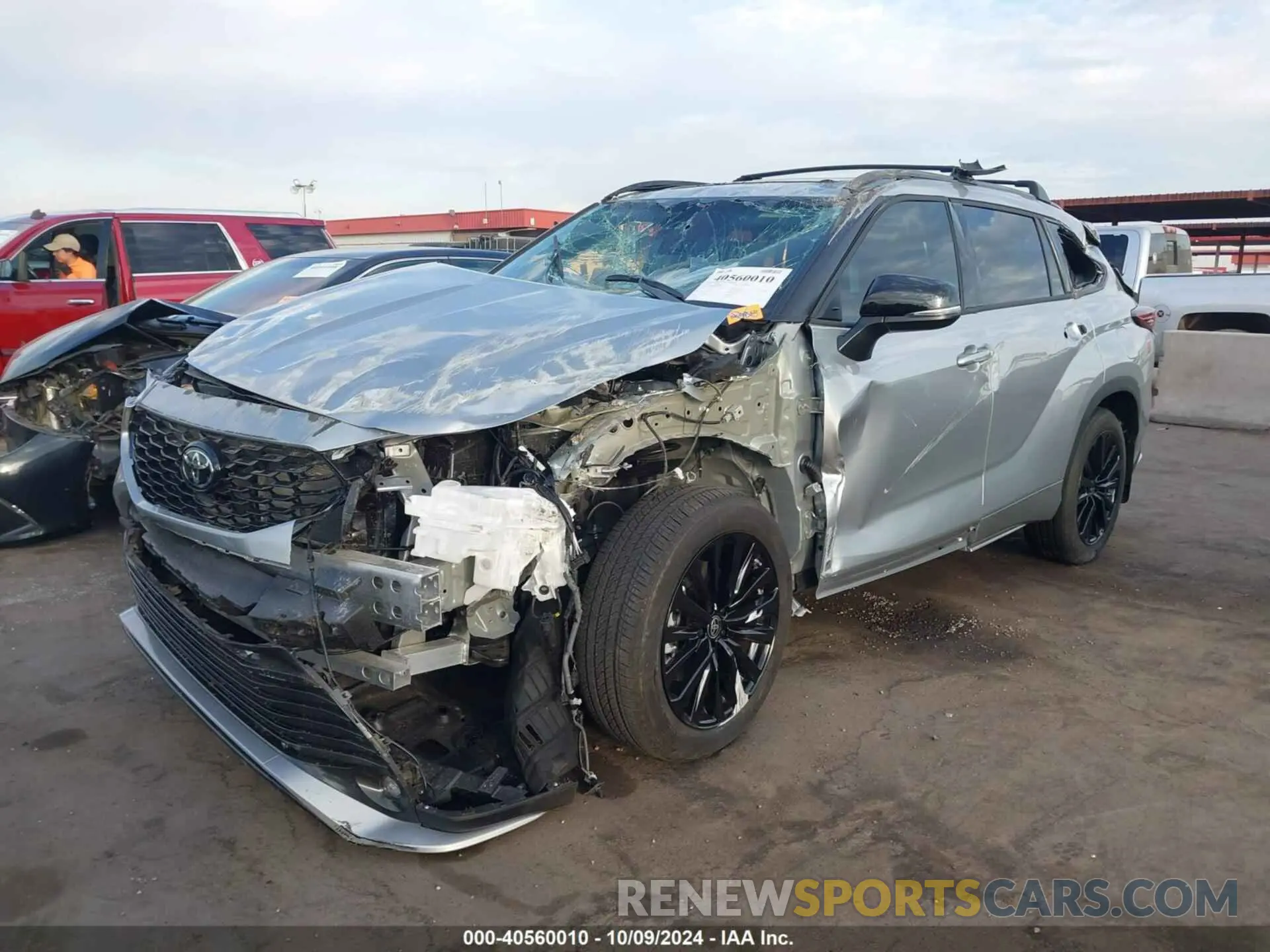 2 fotografías del automóvil dañado 5TDKDRBH4RS565057 TOYOTA HIGHLANDER 2024
