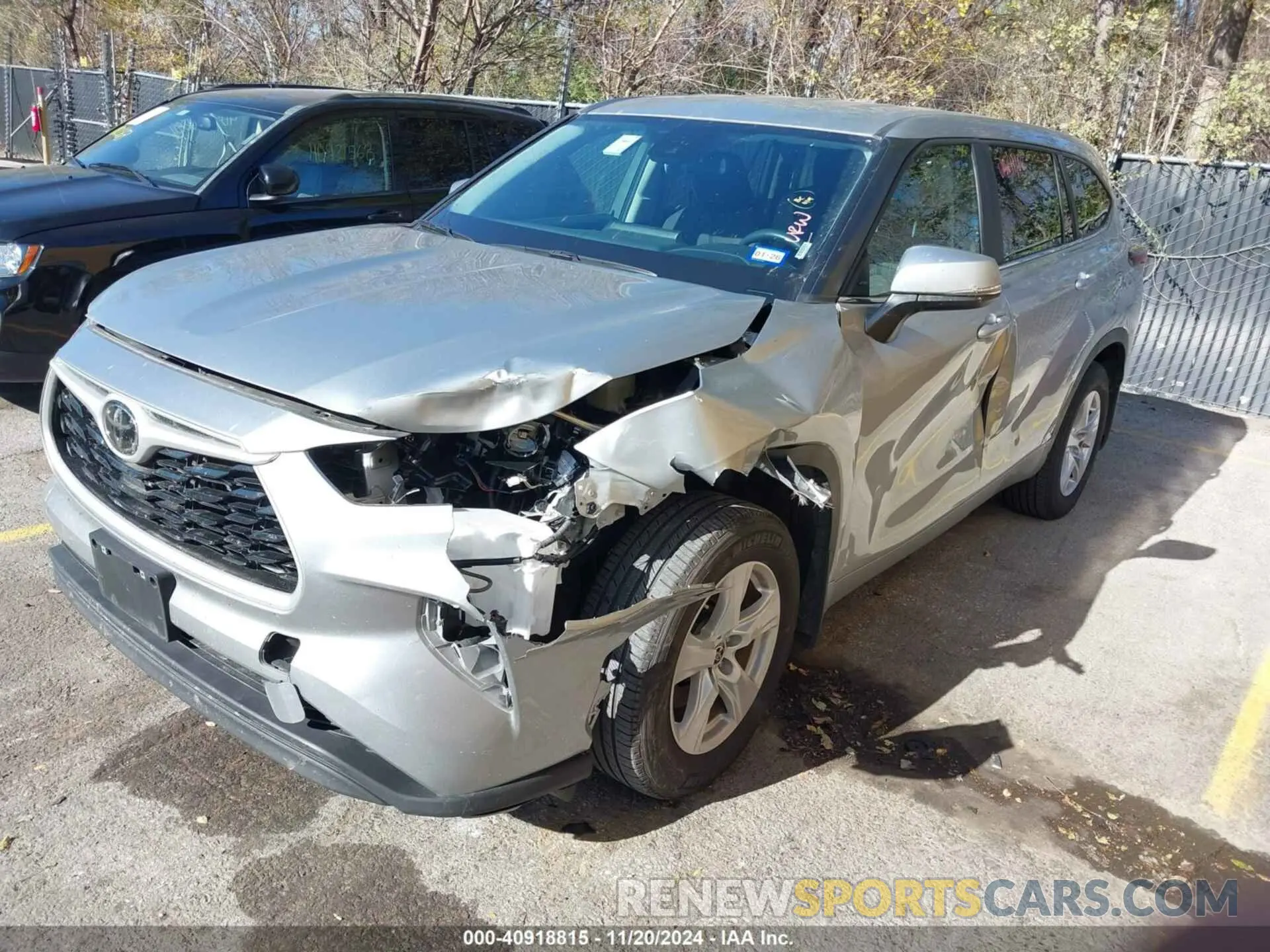 2 fotografías del automóvil dañado 5TDKDRBH5RS539485 TOYOTA HIGHLANDER 2024