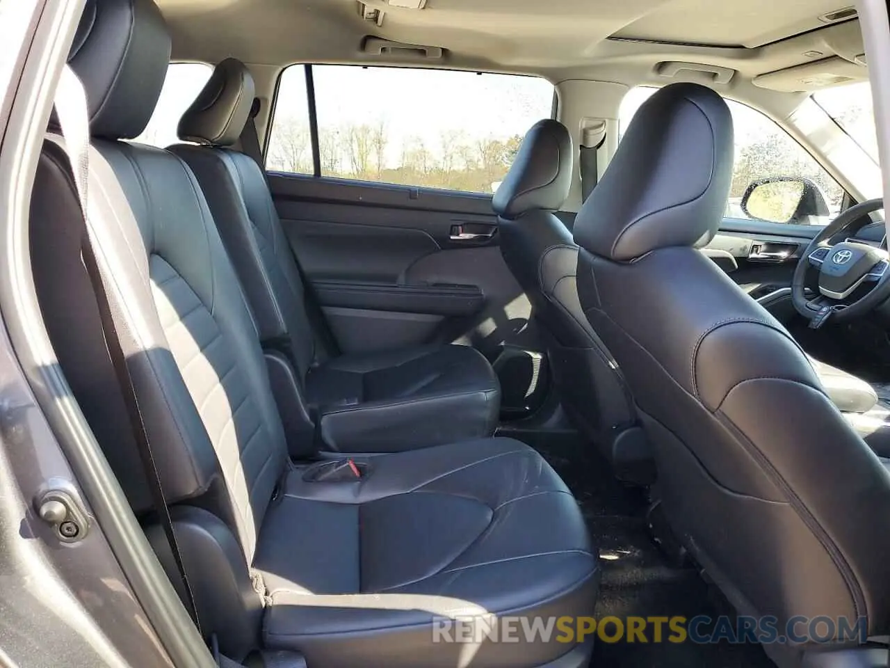 11 fotografías del automóvil dañado 5TDKDRBH5RS545626 TOYOTA HIGHLANDER 2024