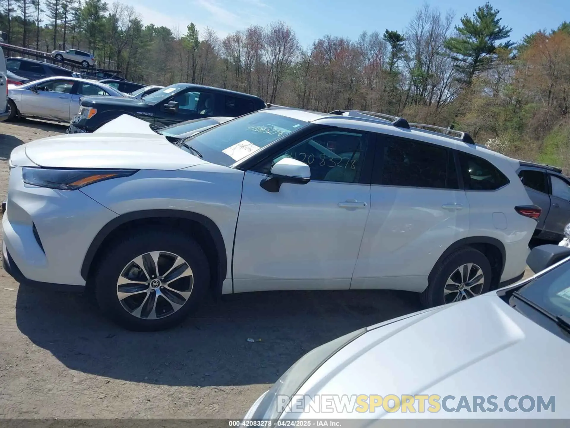 13 fotografías del automóvil dañado 5TDKDRBH6RS544226 TOYOTA HIGHLANDER 2024
