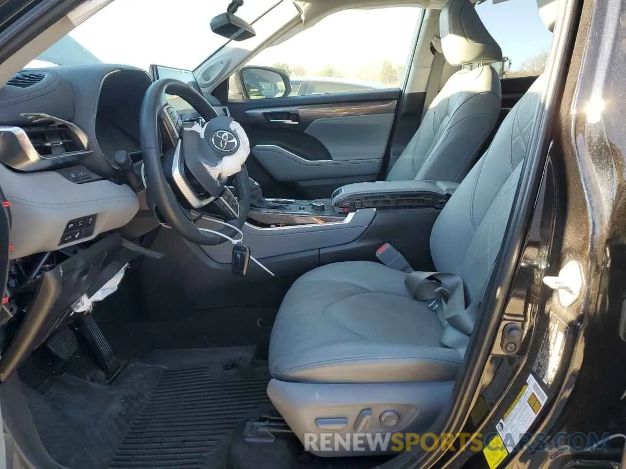 7 fotografías del automóvil dañado 5TDKDRBH7RS535664 TOYOTA HIGHLANDER 2024