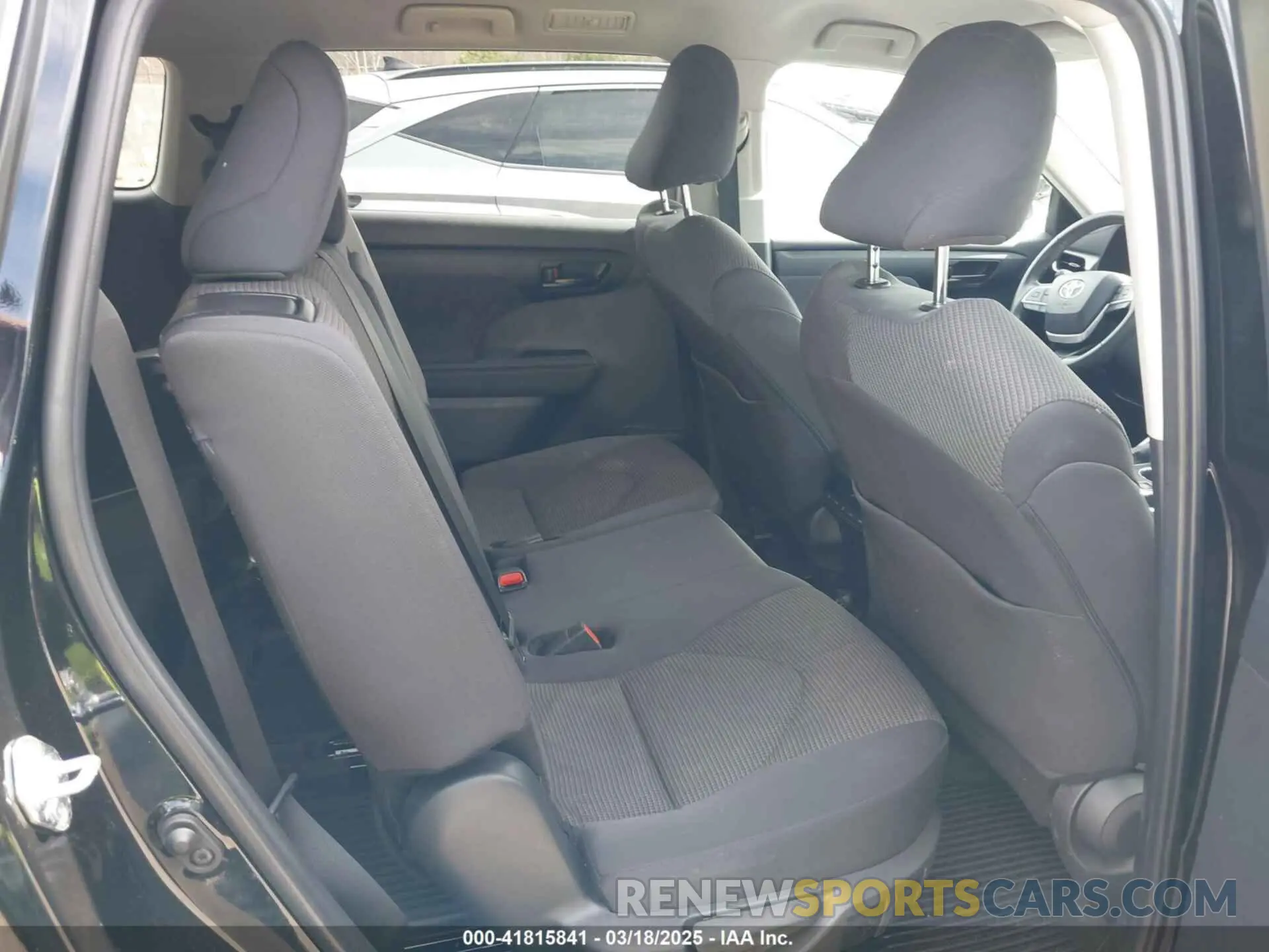 8 fotografías del automóvil dañado 5TDKDRBH7RS536376 TOYOTA HIGHLANDER 2024