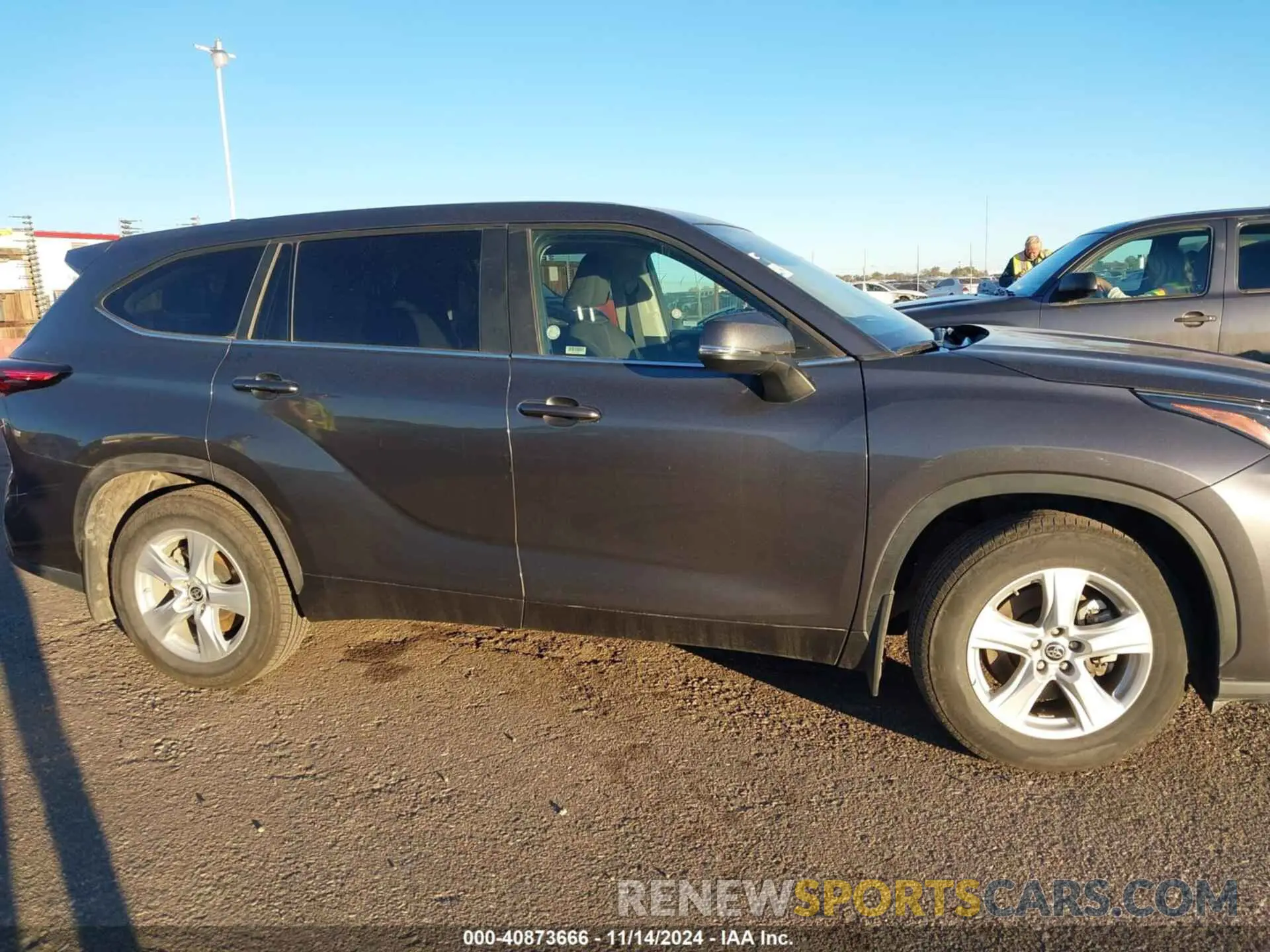 13 fotografías del automóvil dañado 5TDKDRBH7RS538502 TOYOTA HIGHLANDER 2024