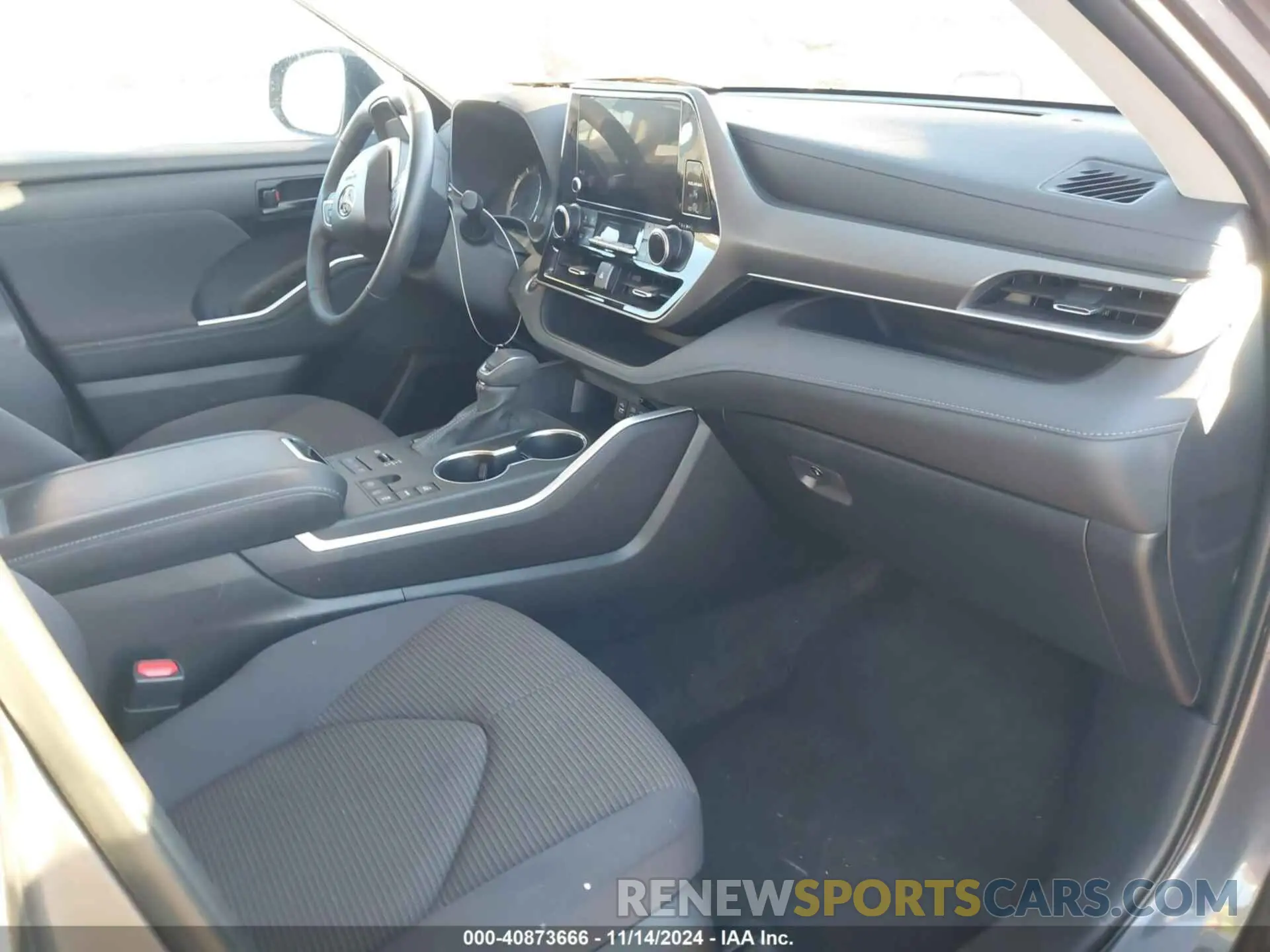 5 fotografías del automóvil dañado 5TDKDRBH7RS538502 TOYOTA HIGHLANDER 2024