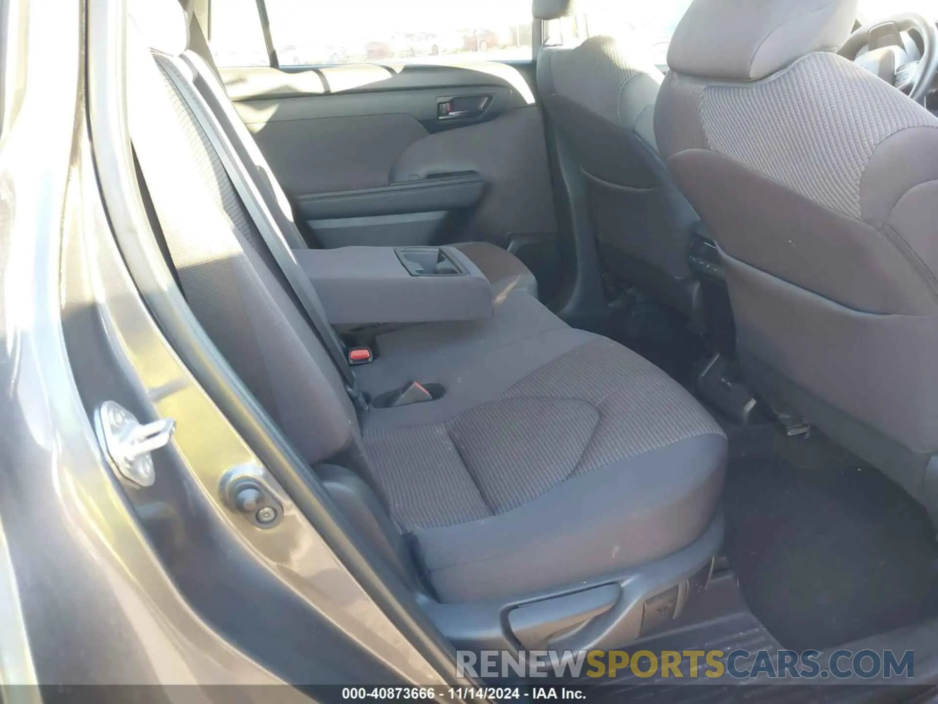 8 fotografías del automóvil dañado 5TDKDRBH7RS538502 TOYOTA HIGHLANDER 2024