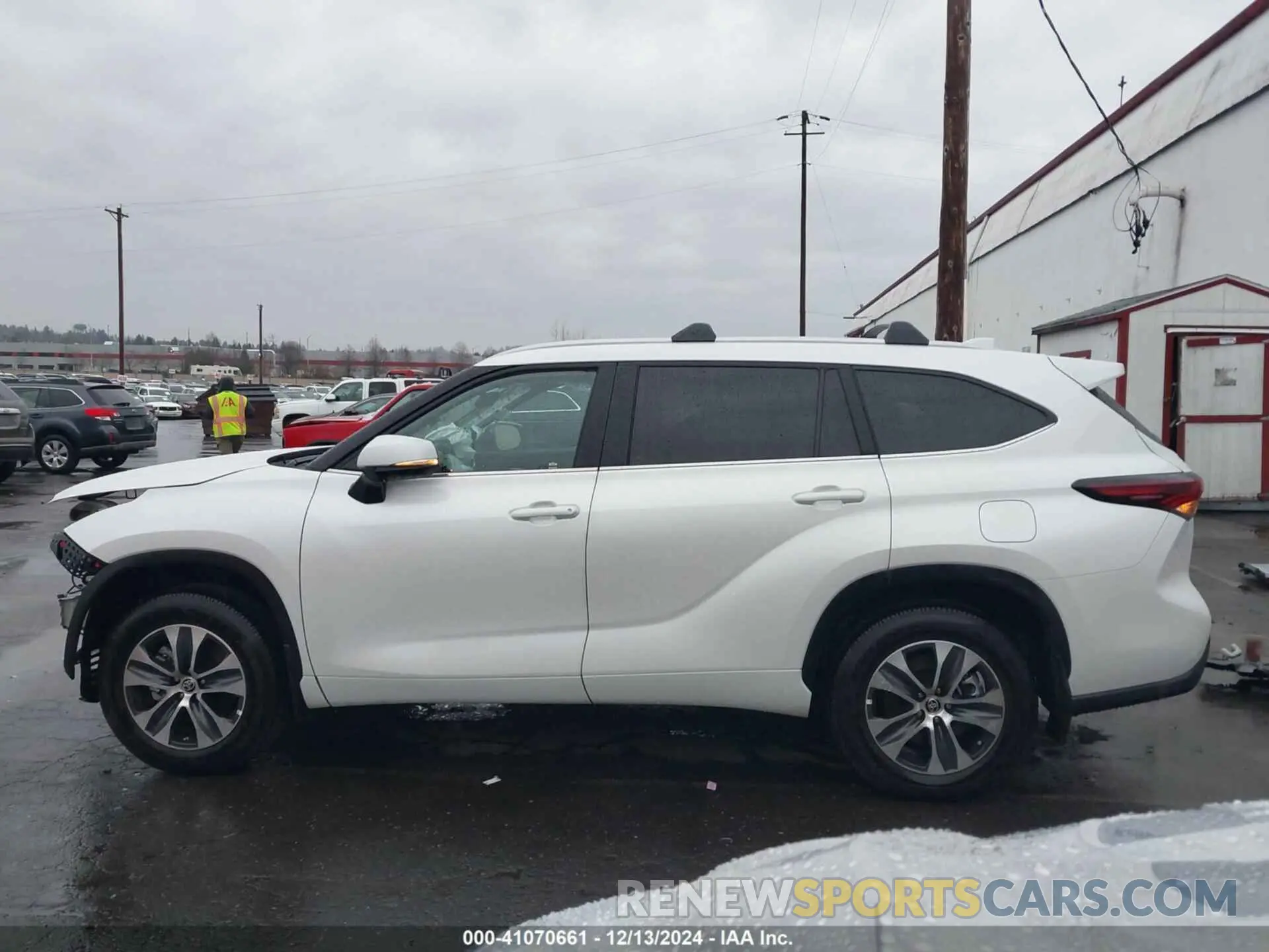 15 fotografías del automóvil dañado 5TDKDRBH7RS542288 TOYOTA HIGHLANDER 2024