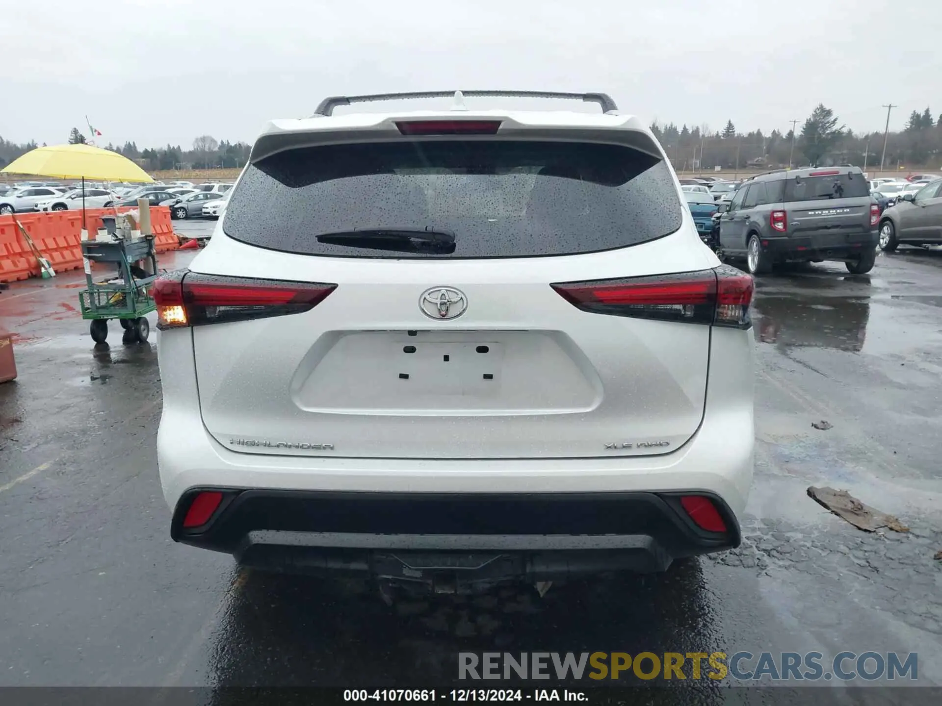 17 fotografías del automóvil dañado 5TDKDRBH7RS542288 TOYOTA HIGHLANDER 2024