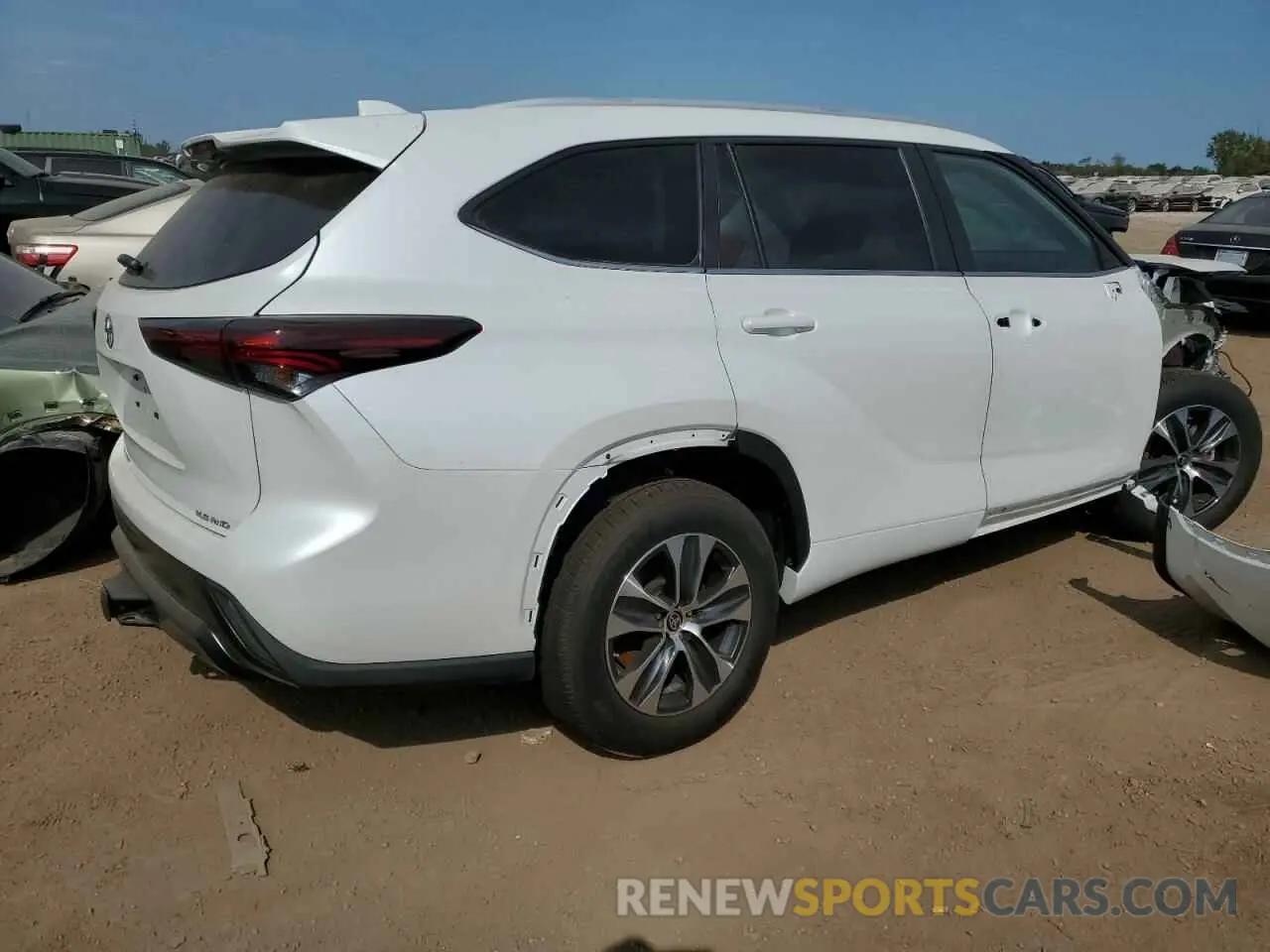 3 fotografías del automóvil dañado 5TDKDRBH7RS565926 TOYOTA HIGHLANDER 2024