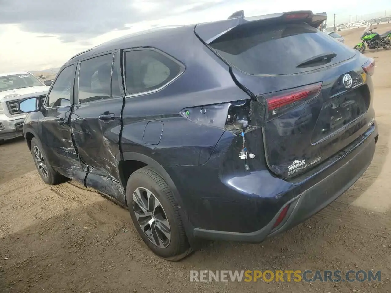 2 fotografías del automóvil dañado 5TDKDRBH9RS558959 TOYOTA HIGHLANDER 2024