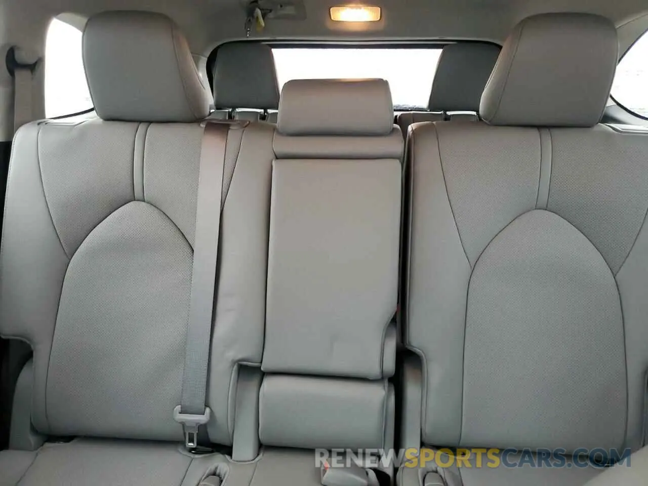 10 fotografías del automóvil dañado 5TDKDRBHXRS544410 TOYOTA HIGHLANDER 2024