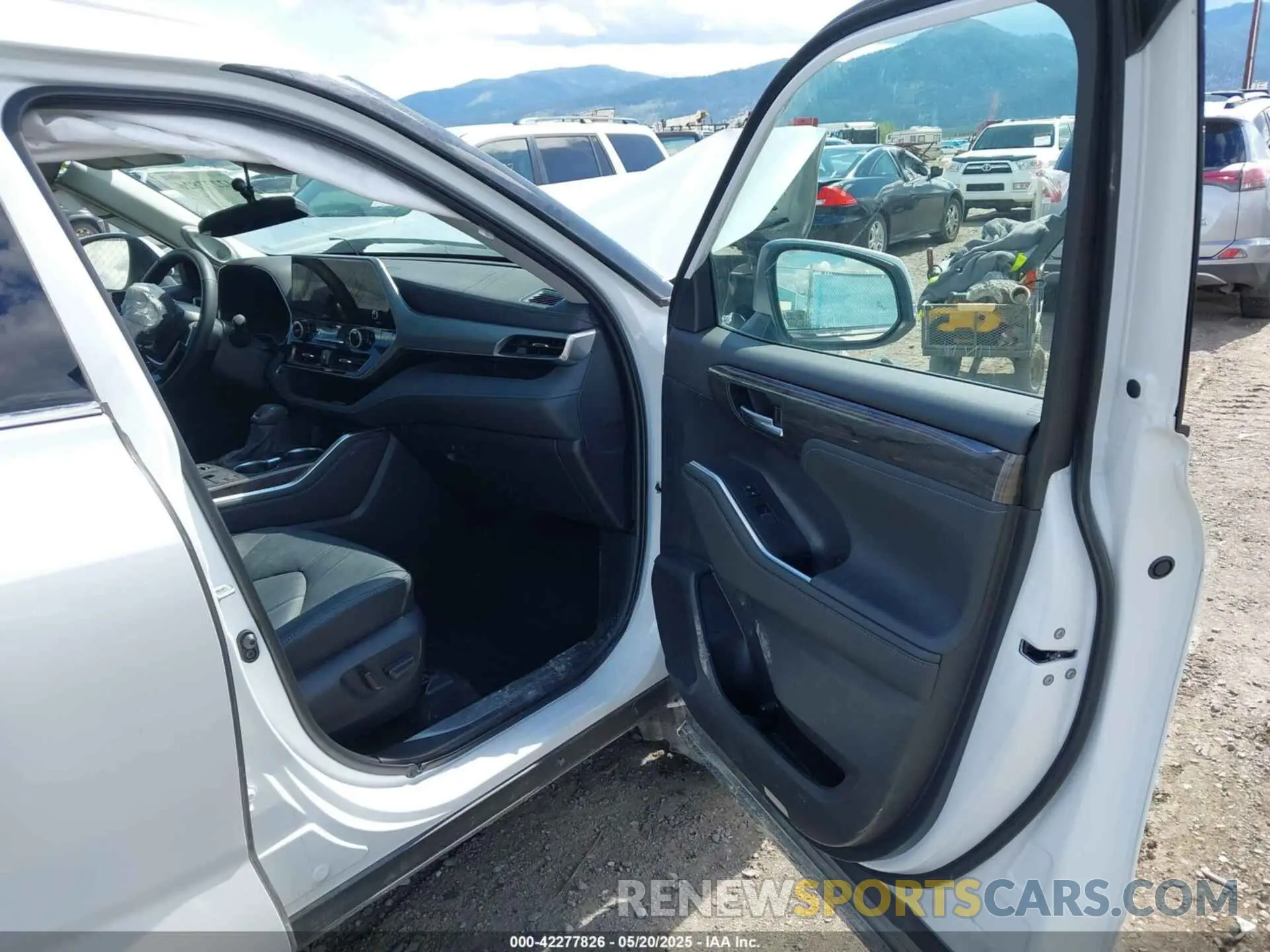 5 fotografías del automóvil dañado 5TDKDRBHXRS572904 TOYOTA HIGHLANDER 2024