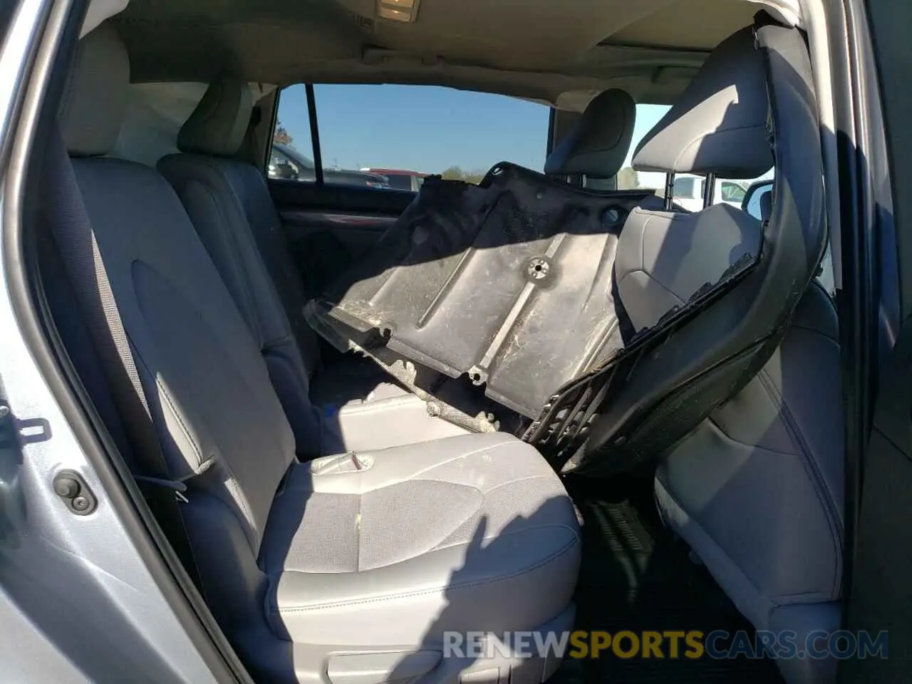 11 fotografías del automóvil dañado 5TDXBRCH9RS615848 TOYOTA HIGHLANDER 2024