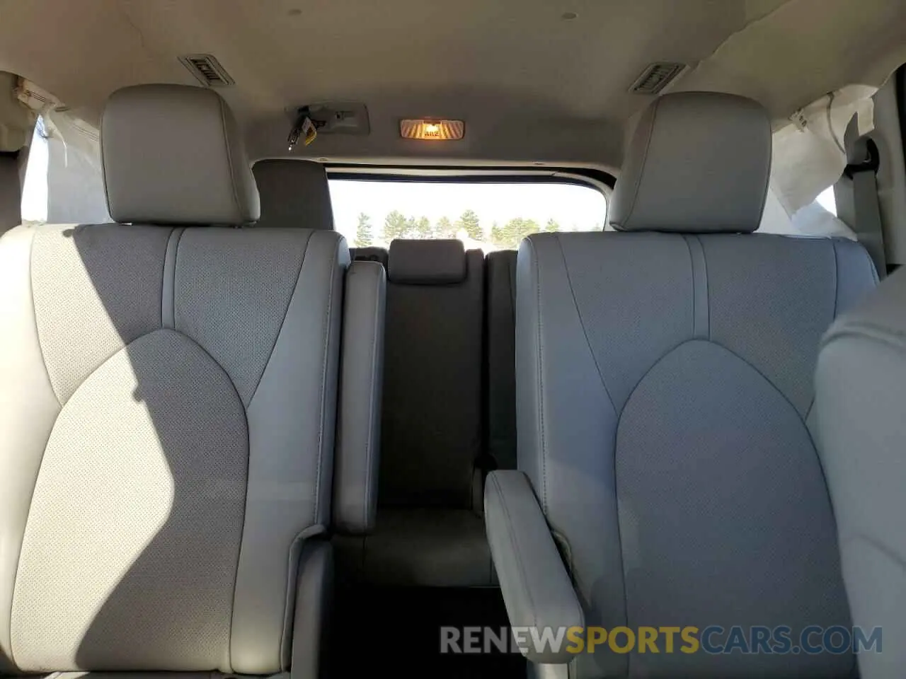 10 fotografías del automóvil dañado 5TDXBRCHXRS616734 TOYOTA HIGHLANDER 2024