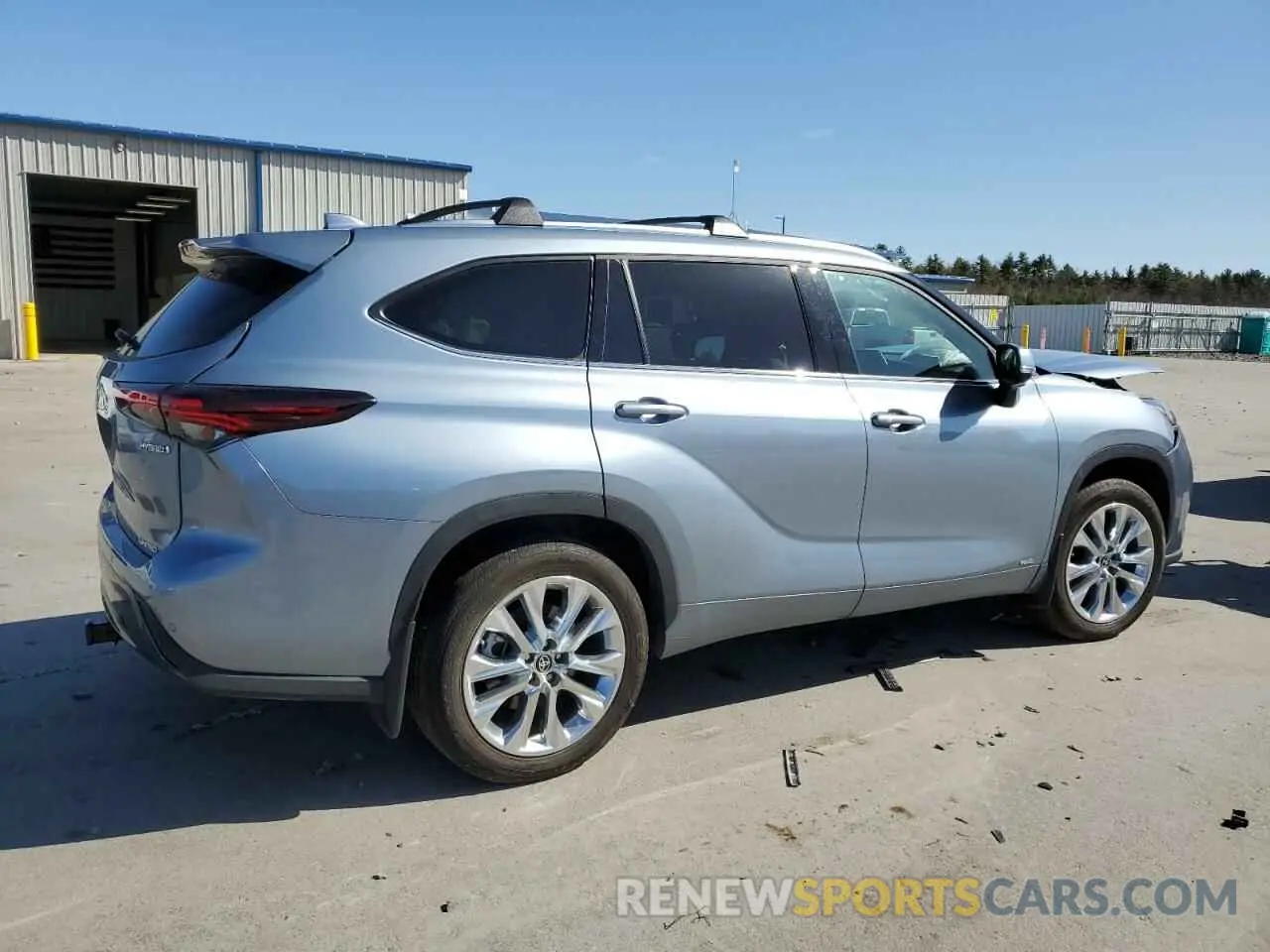 3 fotografías del automóvil dañado 5TDXBRCHXRS616734 TOYOTA HIGHLANDER 2024