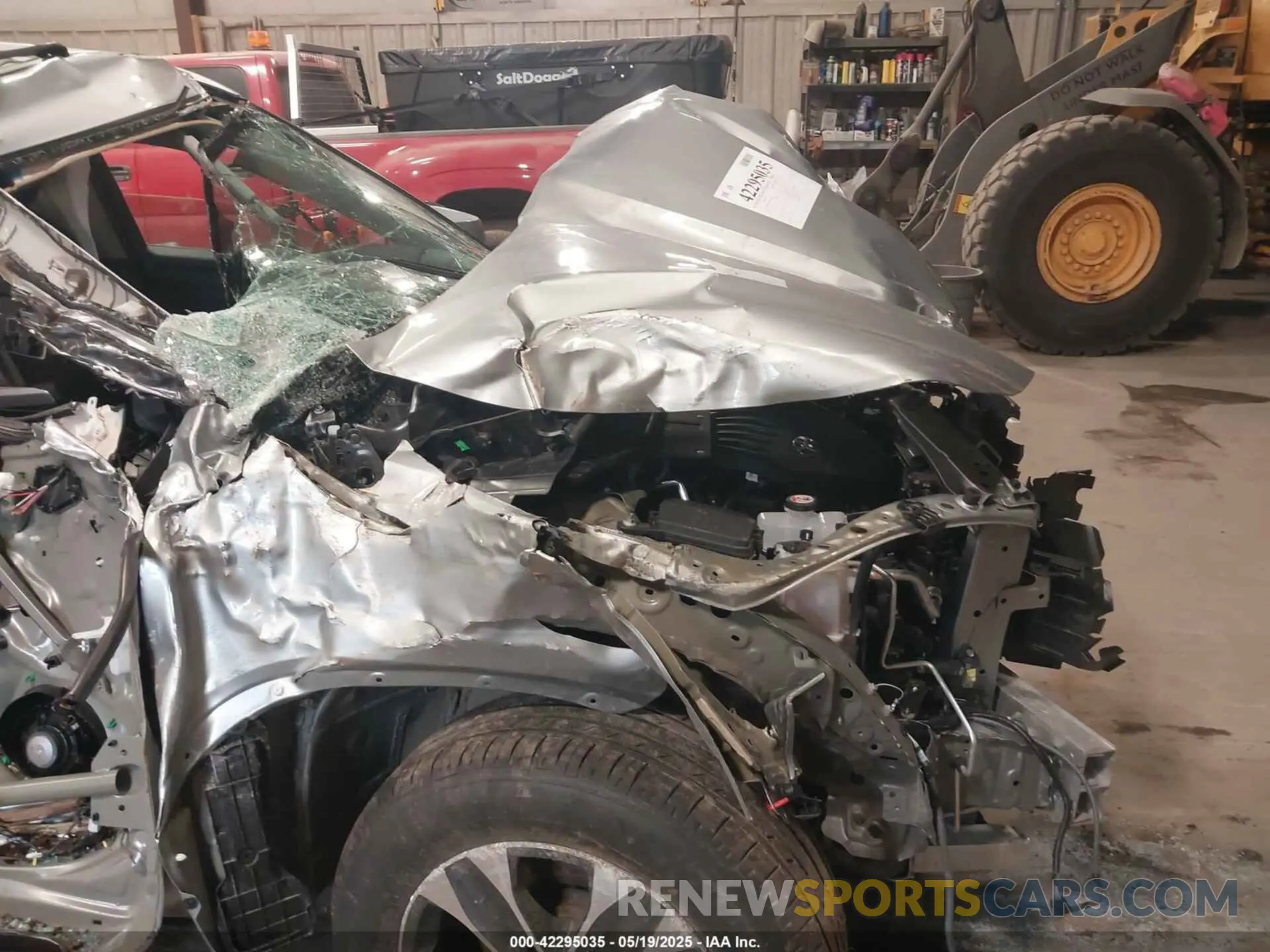 17 fotografías del automóvil dañado 5TDKDRBH9SS576156 TOYOTA HIGHLANDER 2025