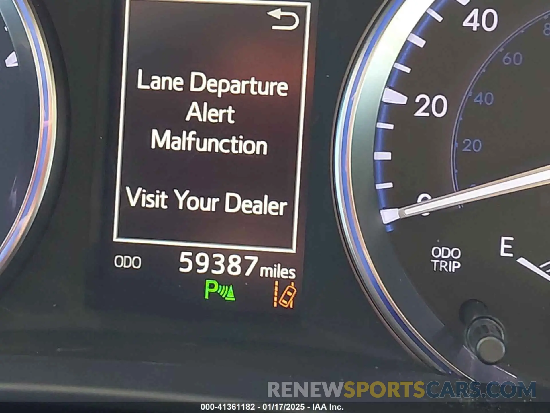 16 fotografías del automóvil dañado 5TDDGRFH4KS053718 TOYOTA HIGHLANDER HYBRID 2019