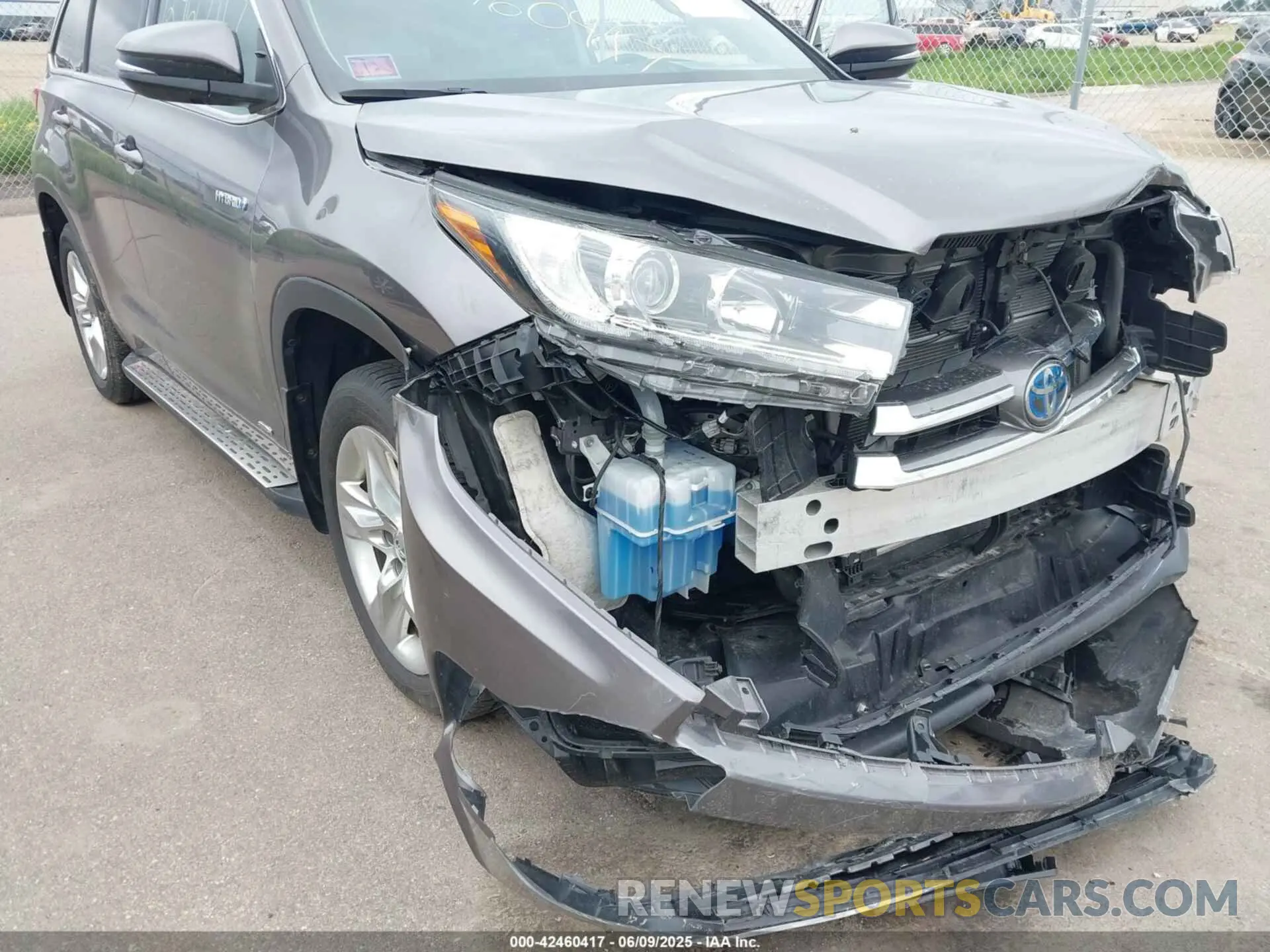 6 fotografías del automóvil dañado 5TDDGRFH4KS072964 TOYOTA HIGHLANDER HYBRID 2019