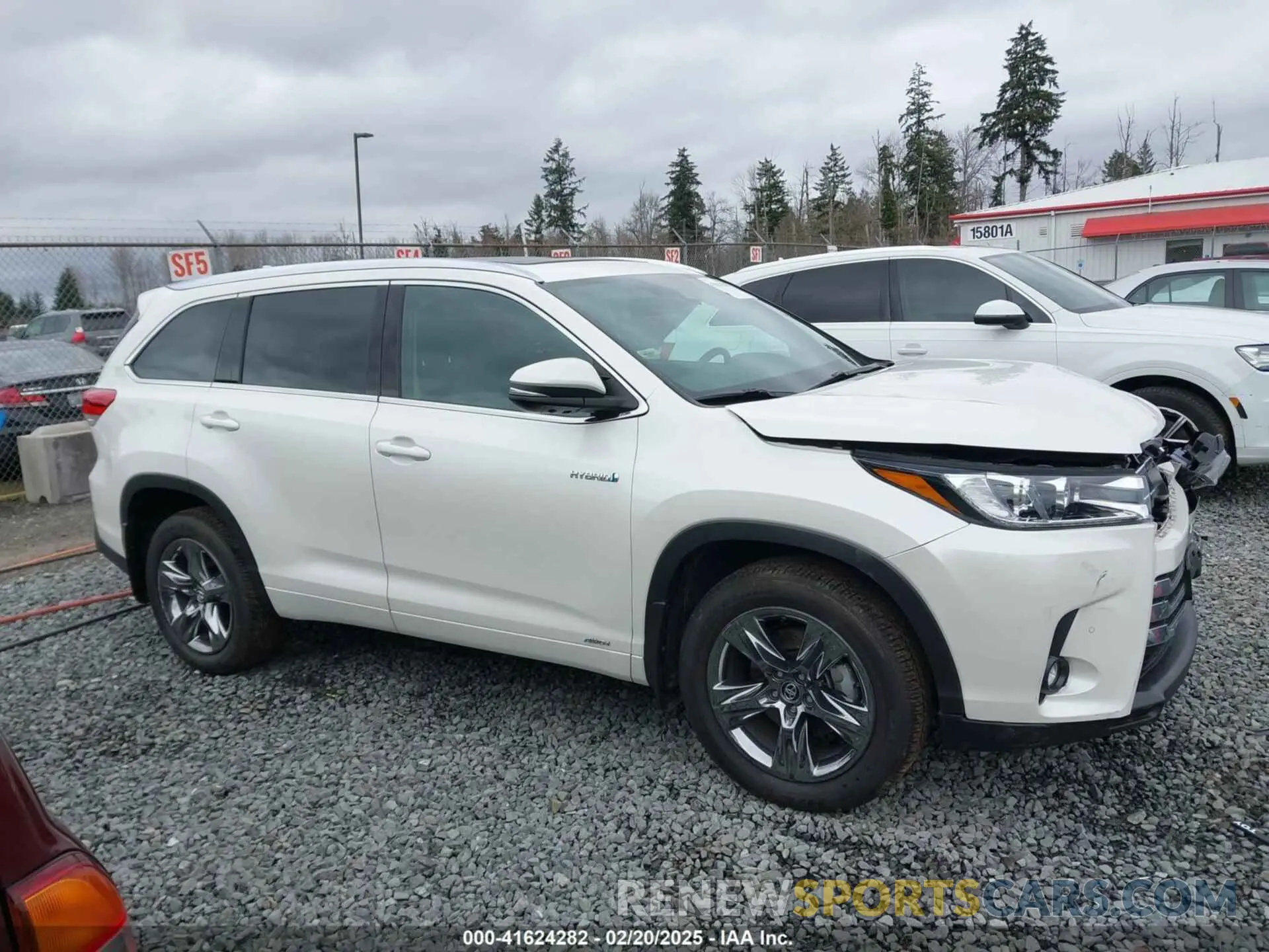 13 fotografías del automóvil dañado 5TDDGRFH6KS075526 TOYOTA HIGHLANDER HYBRID 2019