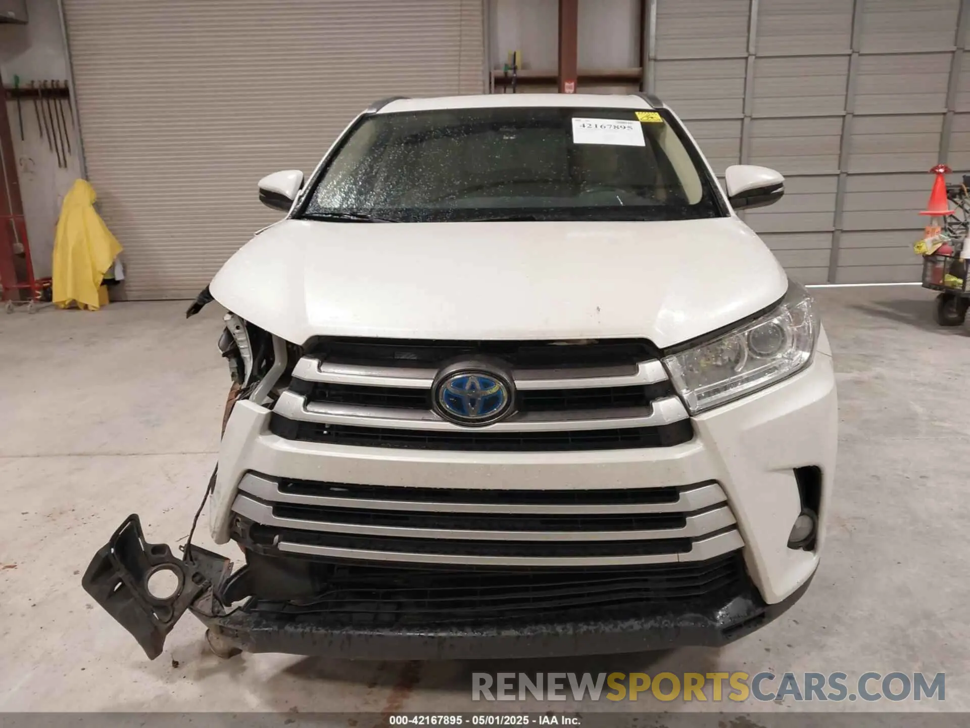 12 fotografías del automóvil dañado 5TDJGRFH3KS070254 TOYOTA HIGHLANDER HYBRID 2019