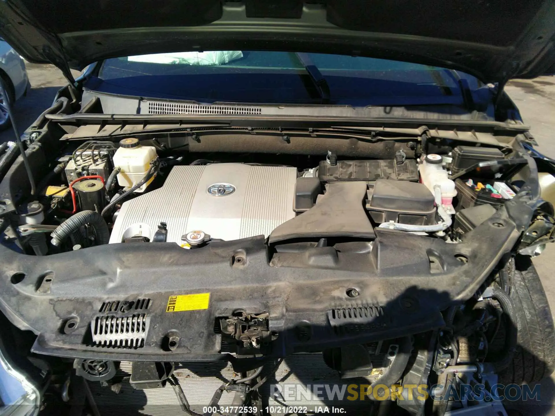10 fotografías del automóvil dañado 5TDJGRFH5KS060728 TOYOTA HIGHLANDER HYBRID 2019