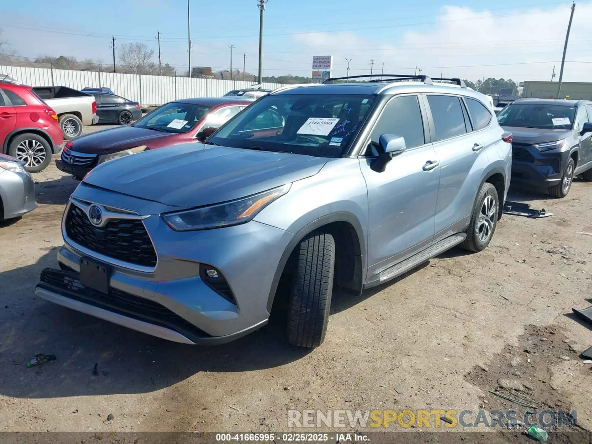 2 fotografías del automóvil dañado 5TDKARAH8RS024068 TOYOTA HIGHLANDER HYBRID 2024