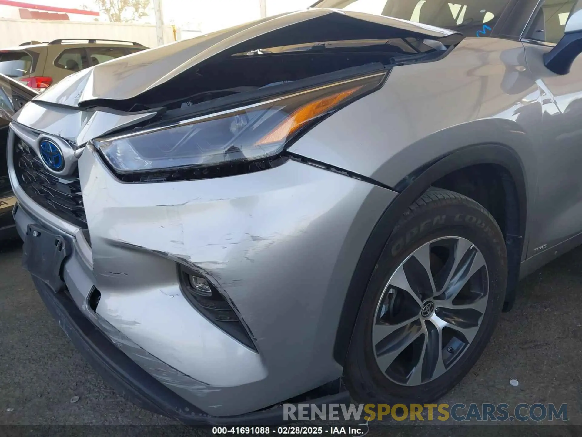 17 fotografías del automóvil dañado 5TDKBRCH3RS143382 TOYOTA HIGHLANDER HYBRID 2024