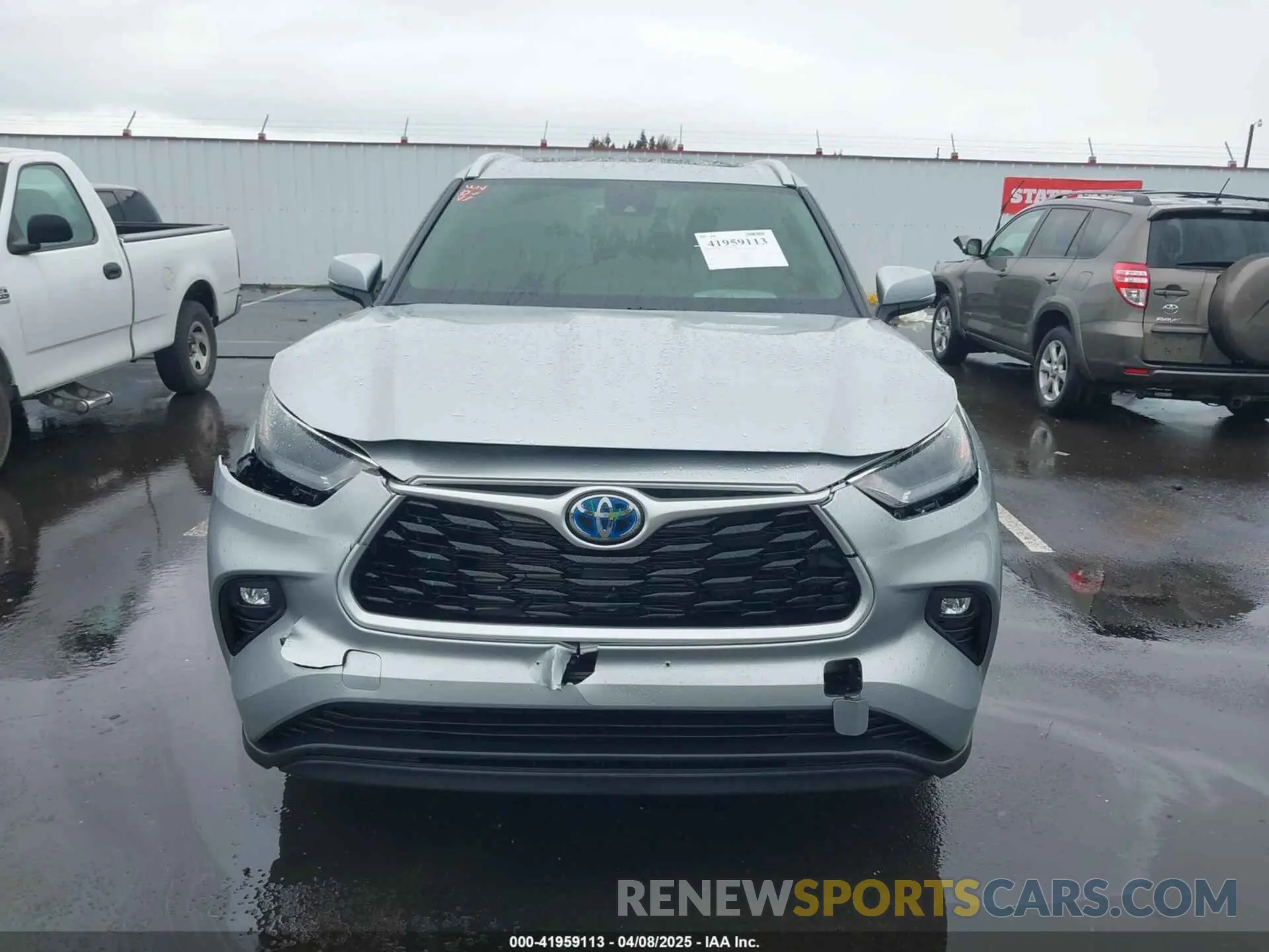 13 fotografías del automóvil dañado 5TDKBRCH6RS604722 TOYOTA HIGHLANDER HYBRID 2024