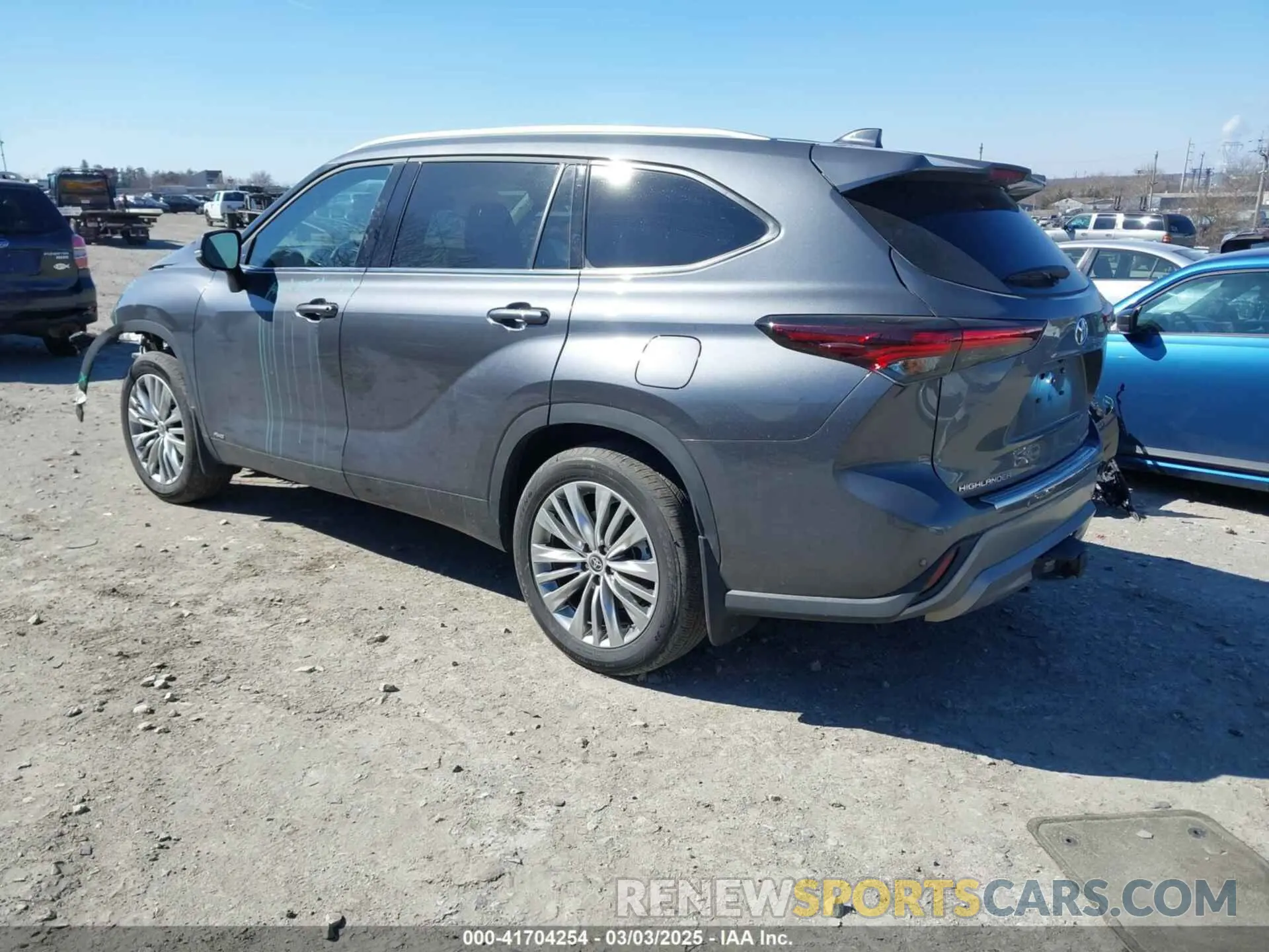3 fotografías del automóvil dañado 5TDEBRCH2SS651751 TOYOTA HIGHLANDER HYBRID 2025