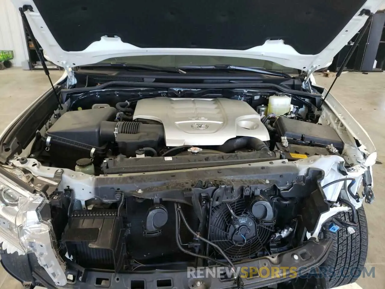 7 fotografías del automóvil dañado JTMCY7AJ0M4098371 TOYOTA LAND CRUIS 2021