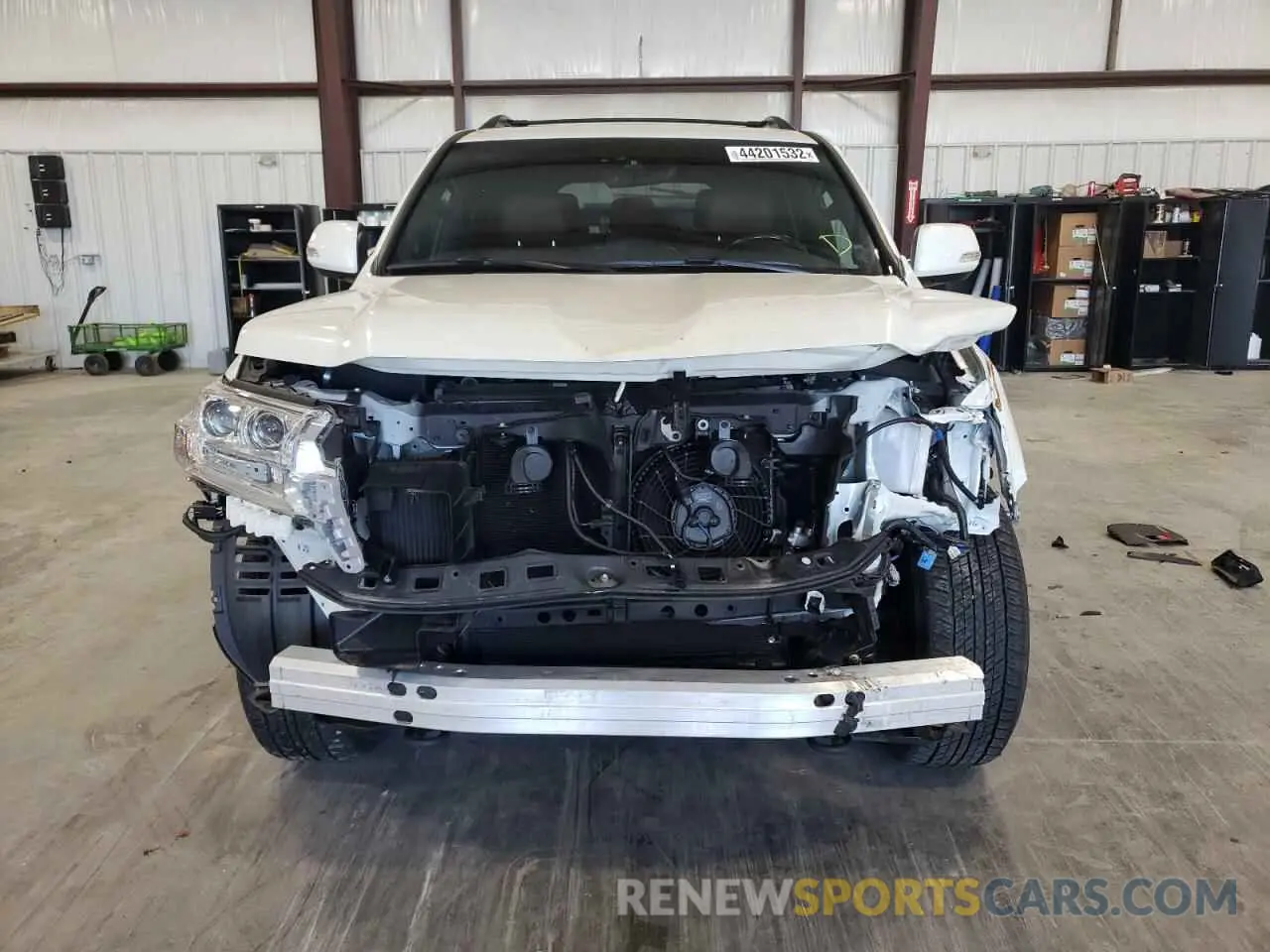 9 fotografías del automóvil dañado JTMCY7AJ0M4098371 TOYOTA LAND CRUIS 2021