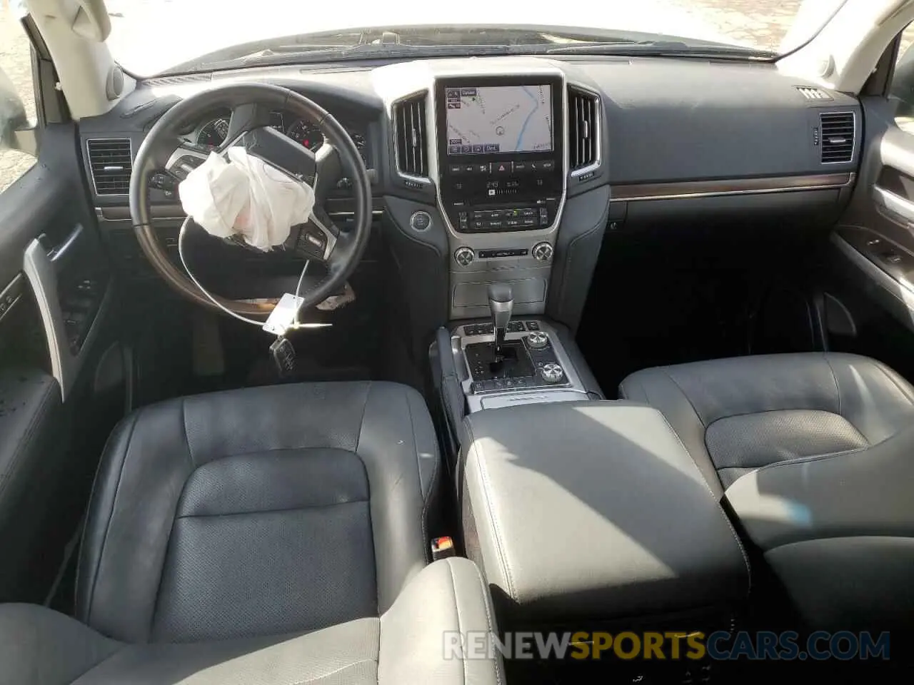 8 fotografías del automóvil dañado JTMCY7AJ8M4103848 TOYOTA LAND CRUIS 2021
