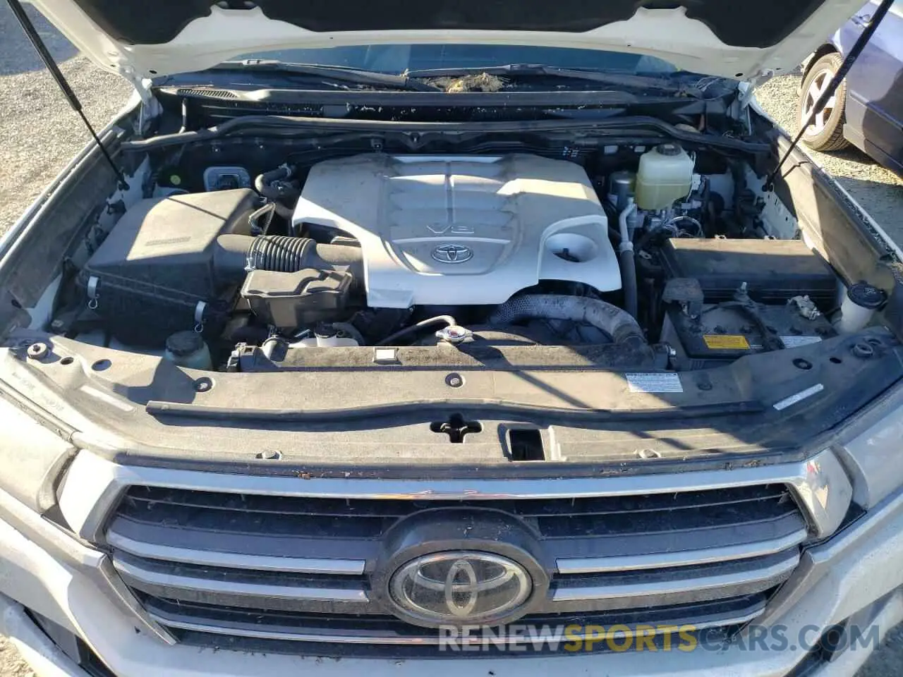 7 fotografías del automóvil dañado JTMCY7AJ9M4099759 TOYOTA LAND CRUIS 2021