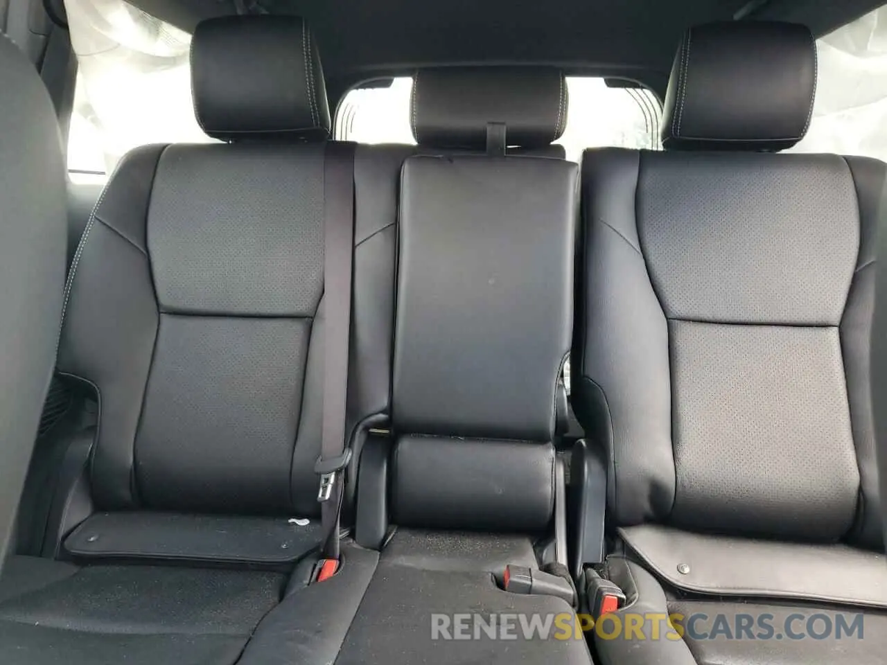 10 fotografías del automóvil dañado JTEABFAJ3RK015131 TOYOTA LAND CRUIS 2024