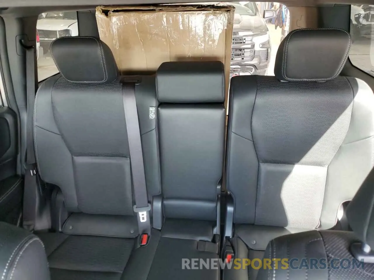 10 fotografías del automóvil dañado JTEABFAJ5R5001827 TOYOTA LAND CRUIS 2024
