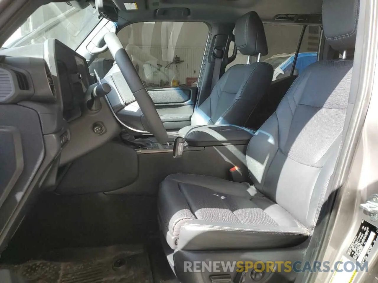7 fotografías del automóvil dañado JTEABFAJ5R5001827 TOYOTA LAND CRUIS 2024