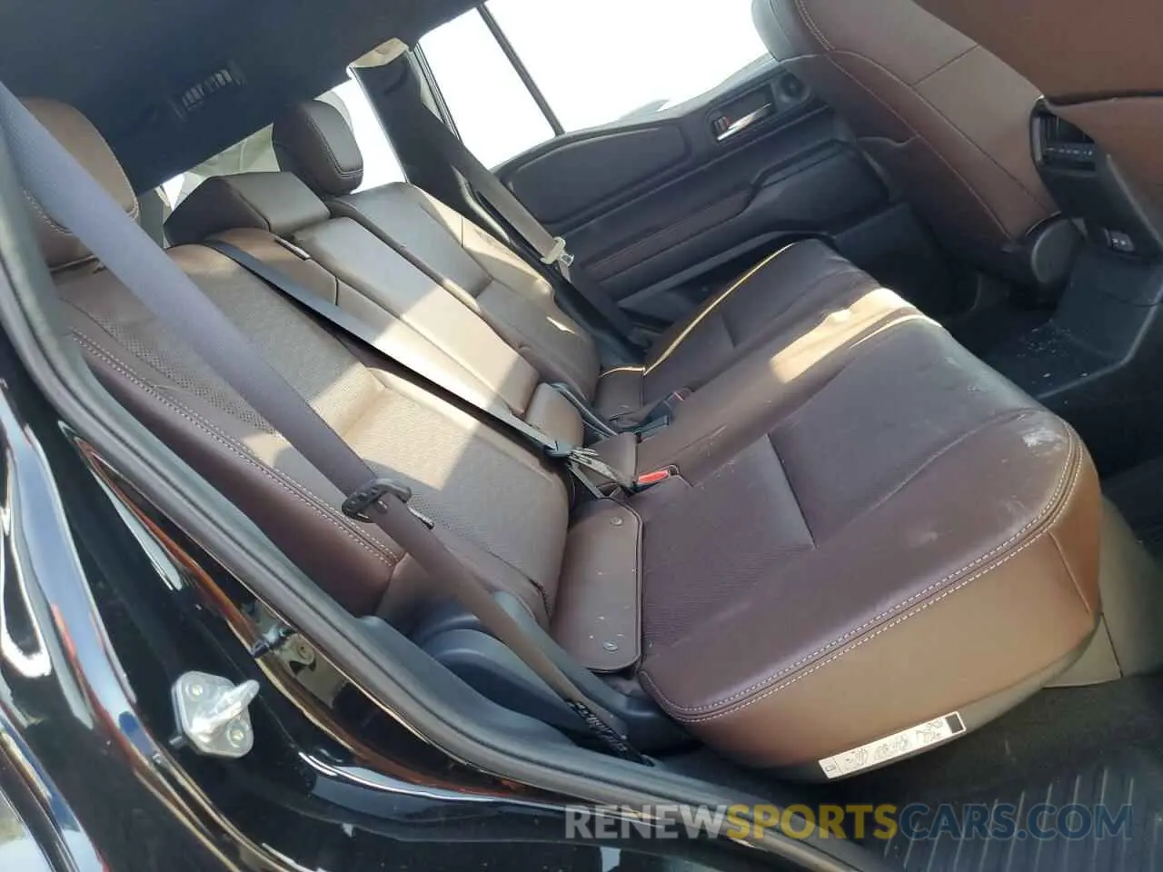 11 fotografías del automóvil dañado JTEABFAJ6S5010025 TOYOTA LAND CRUIS 2025