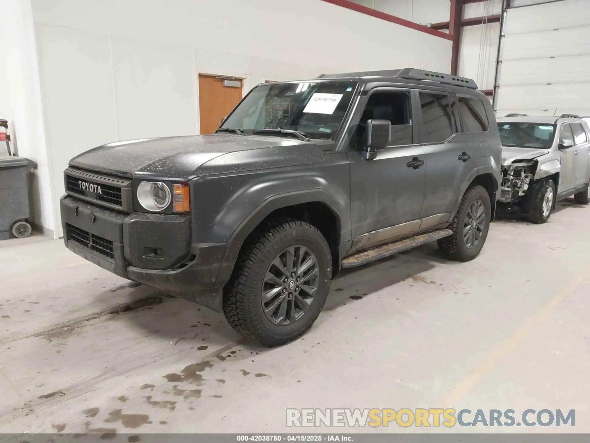 2 fotografías del automóvil dañado JTEABFAJ7R5007659 TOYOTA LAND CRUISER 2024
