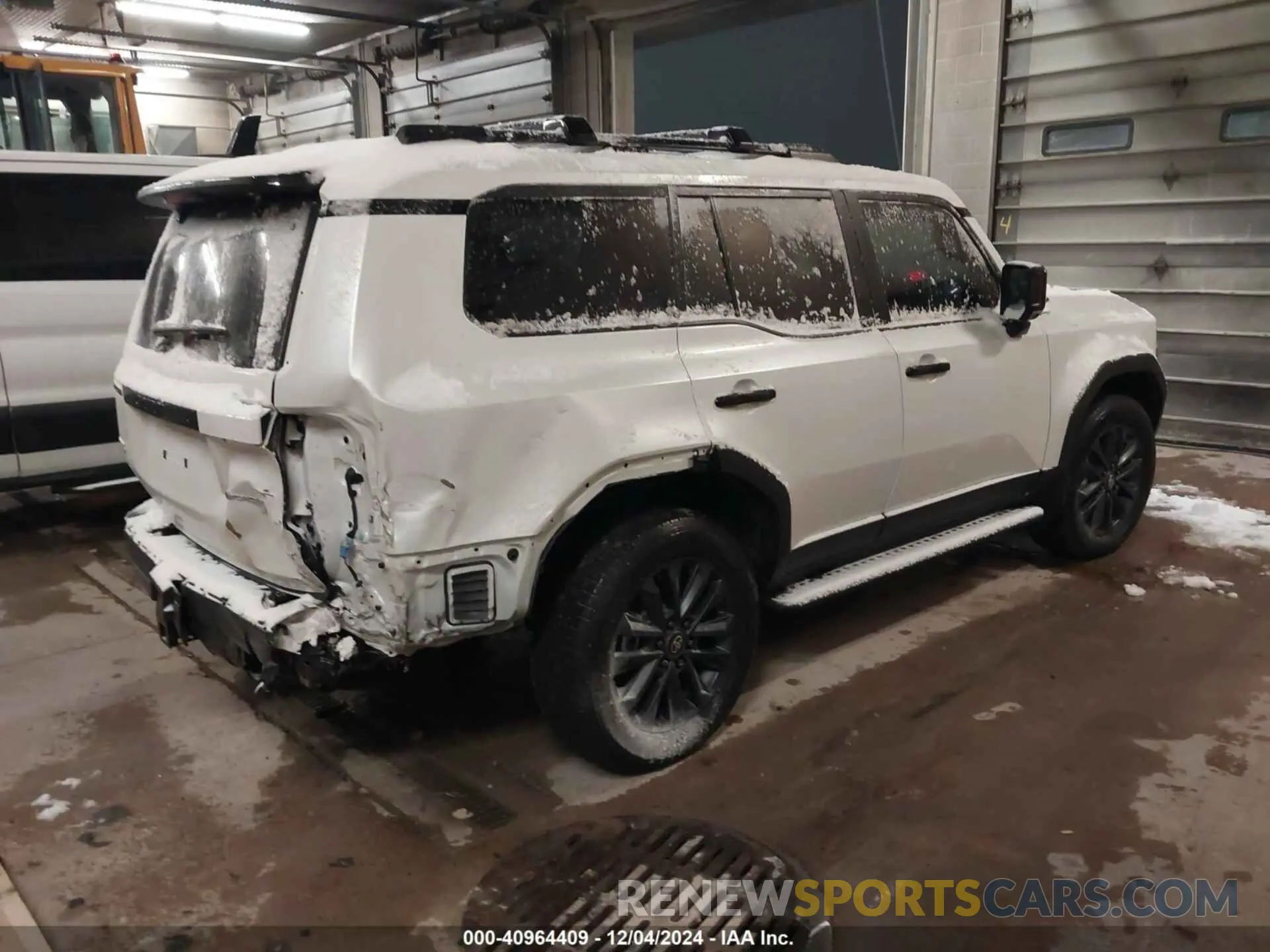 4 fotografías del automóvil dañado JTEABFAJ8R5003023 TOYOTA LAND CRUISER 2024