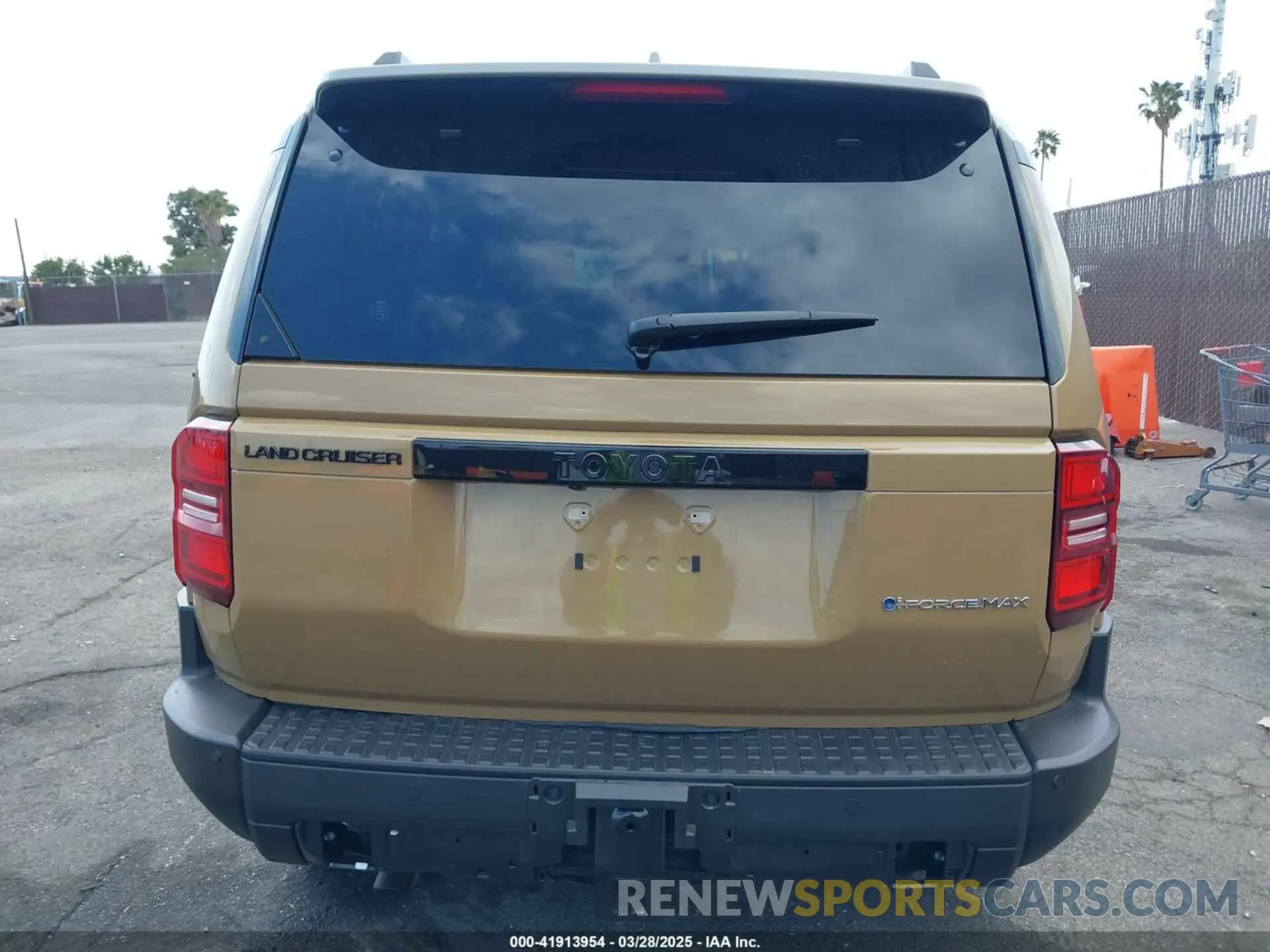 16 fotografías del automóvil dañado JTEABFAJ8SK024963 TOYOTA LAND CRUISER 2025