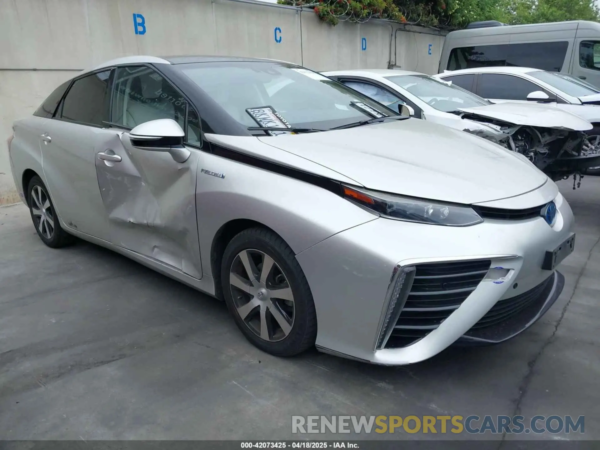 1 fotografías del automóvil dañado JTDBVRBD2KA006751 TOYOTA MIRAI 2019