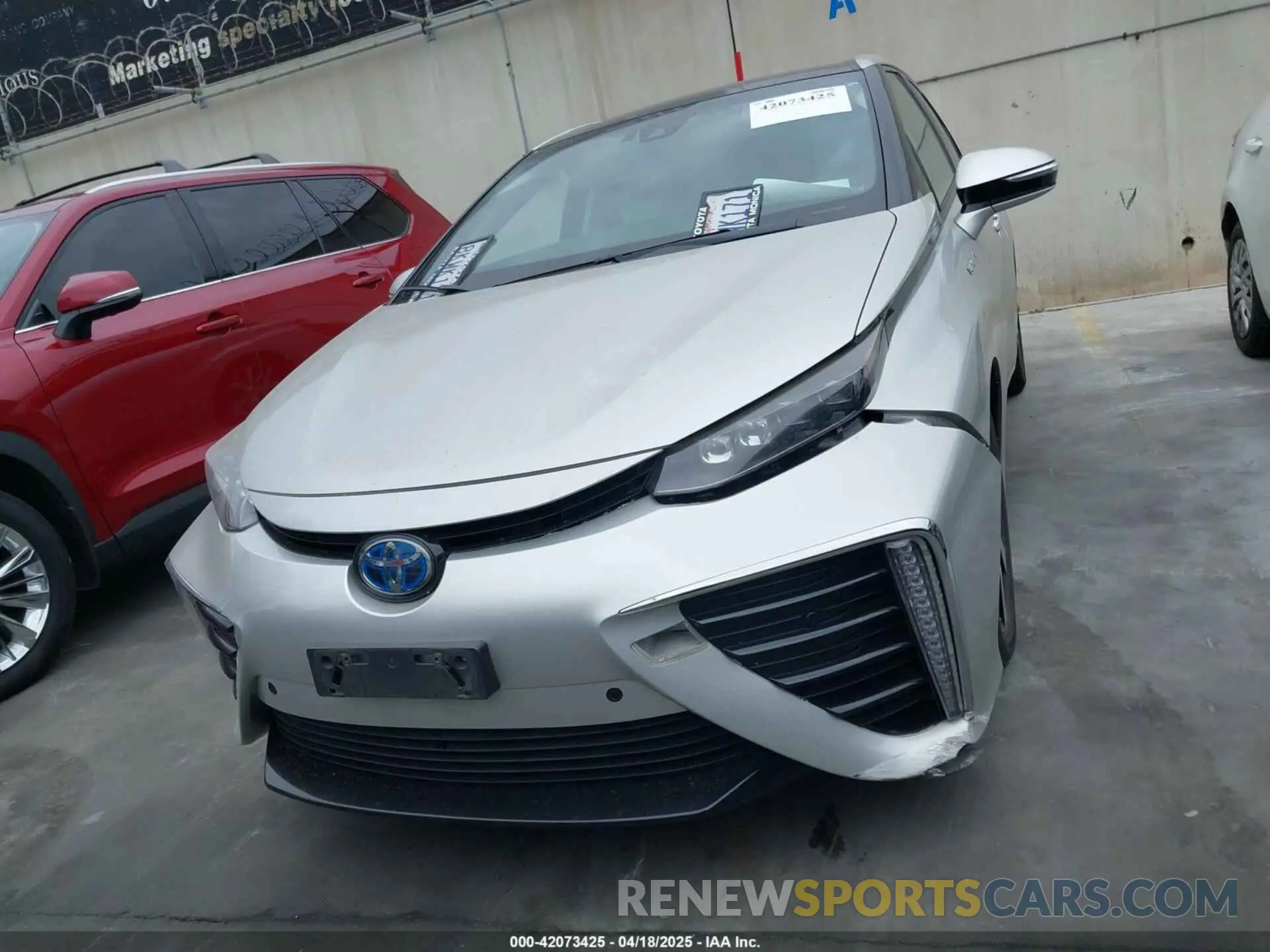 12 fotografías del automóvil dañado JTDBVRBD2KA006751 TOYOTA MIRAI 2019