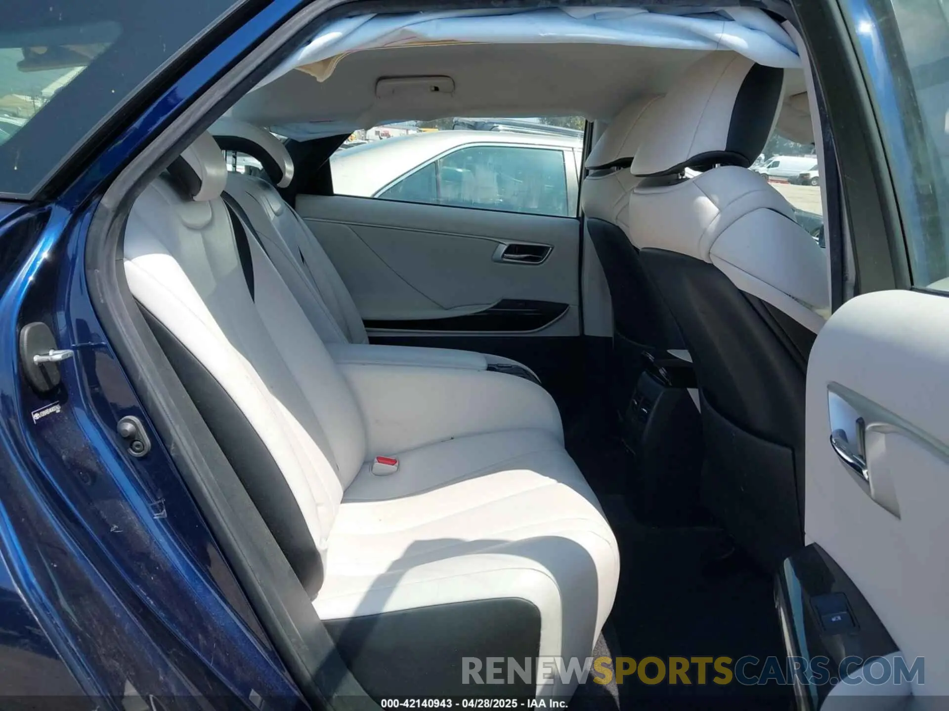 8 fotografías del automóvil dañado JTDBVRBD4KA007805 TOYOTA MIRAI 2019