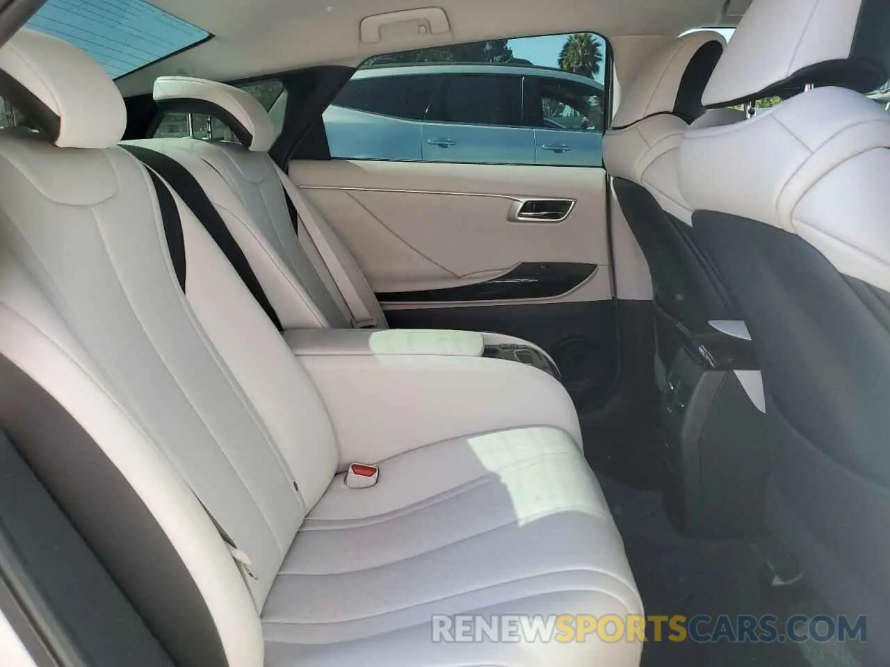 10 fotografías del automóvil dañado JTDBVRBD5KA005562 TOYOTA MIRAI 2019