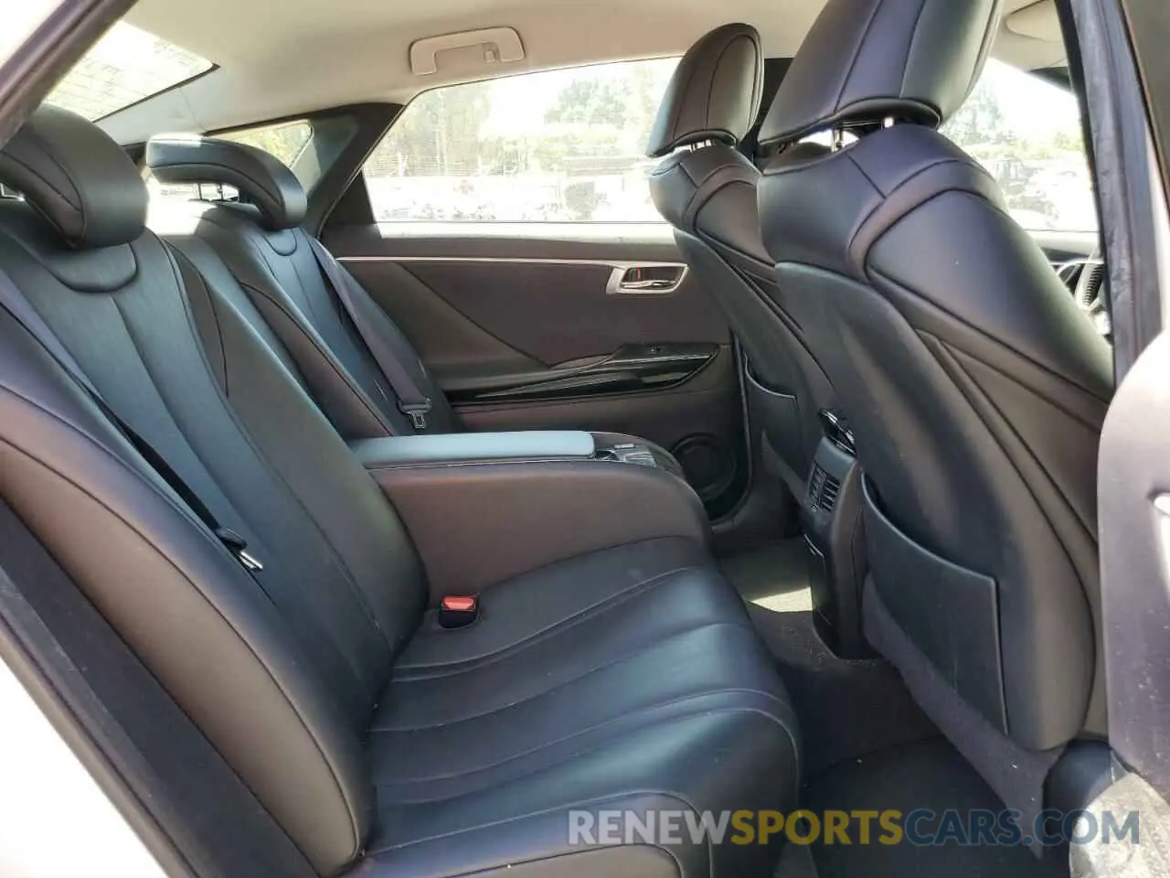 10 fotografías del automóvil dañado JTDBVRBD6KA006364 TOYOTA MIRAI 2019