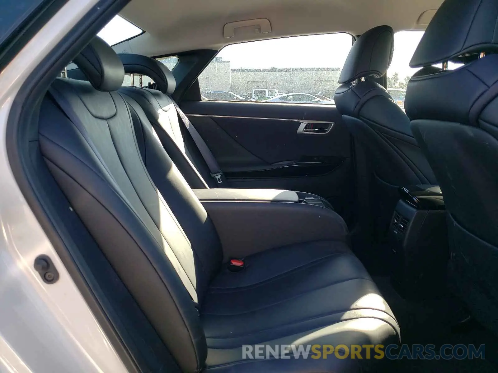 6 fotografías del automóvil dañado JTDBVRBD7KA006065 TOYOTA MIRAI 2019