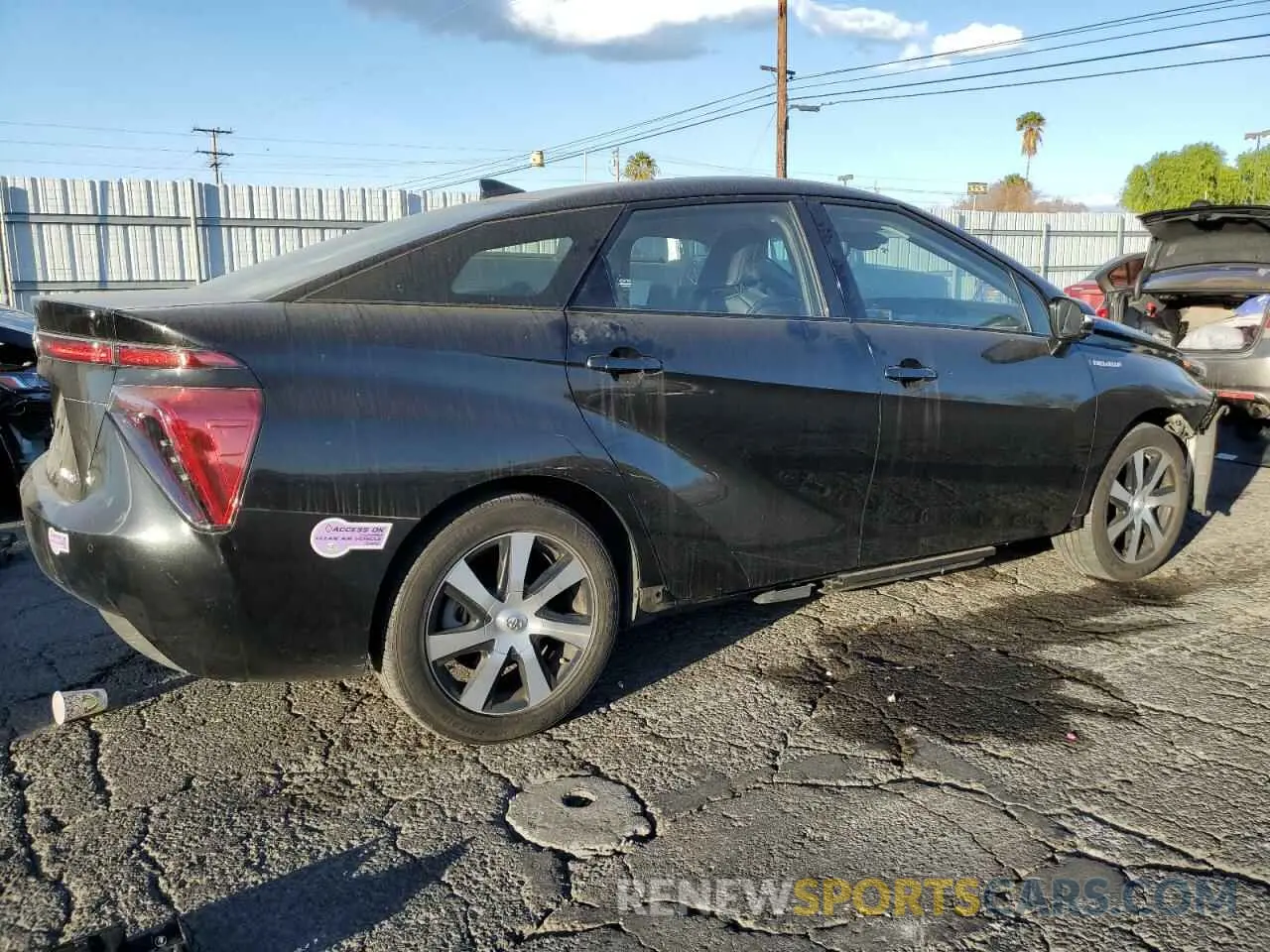 3 fotografías del automóvil dañado JTDBVRBDXKA006352 TOYOTA MIRAI 2019