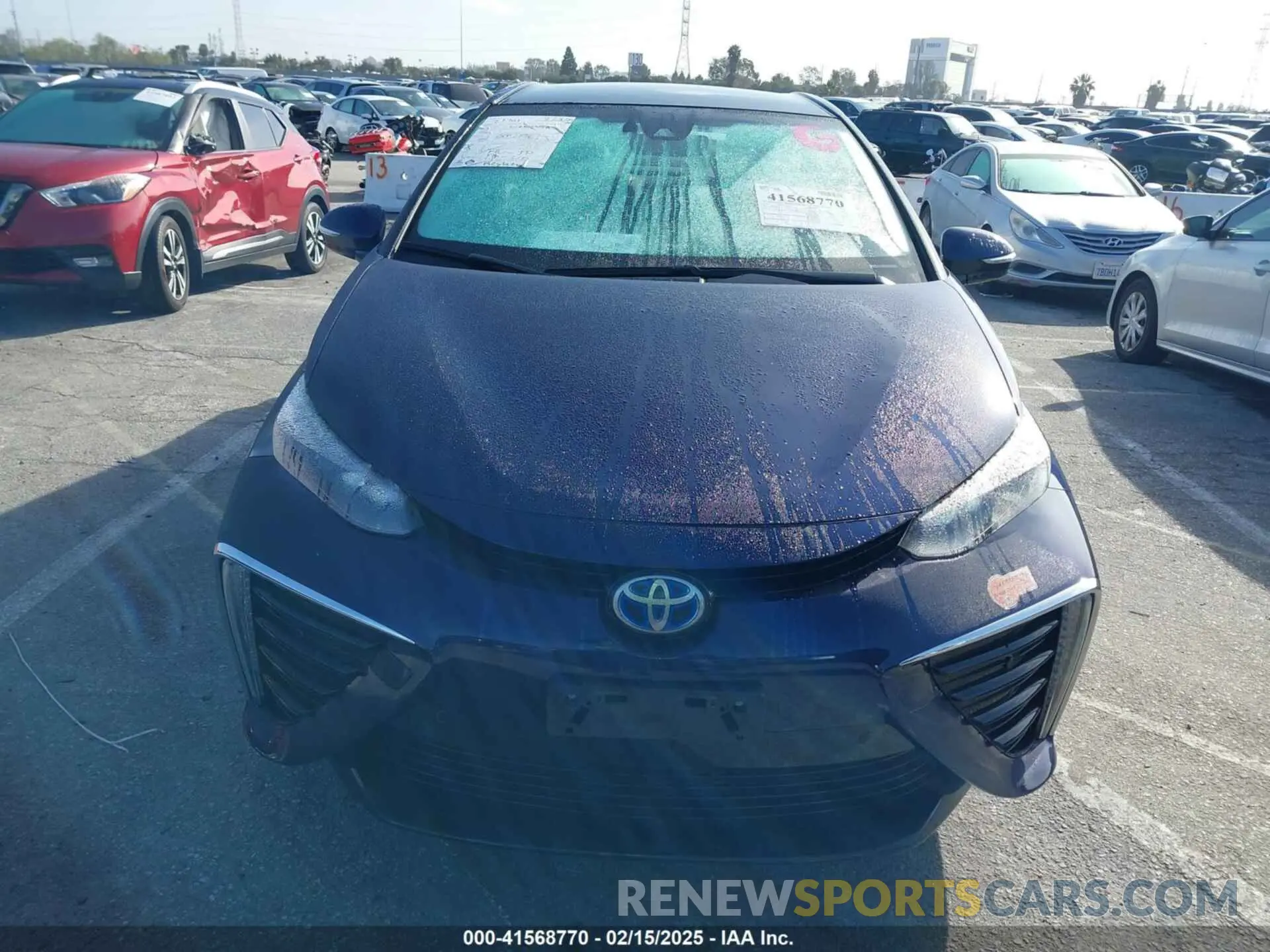 12 fotografías del automóvil dañado JTDBVRBD0LA007947 TOYOTA MIRAI 2020